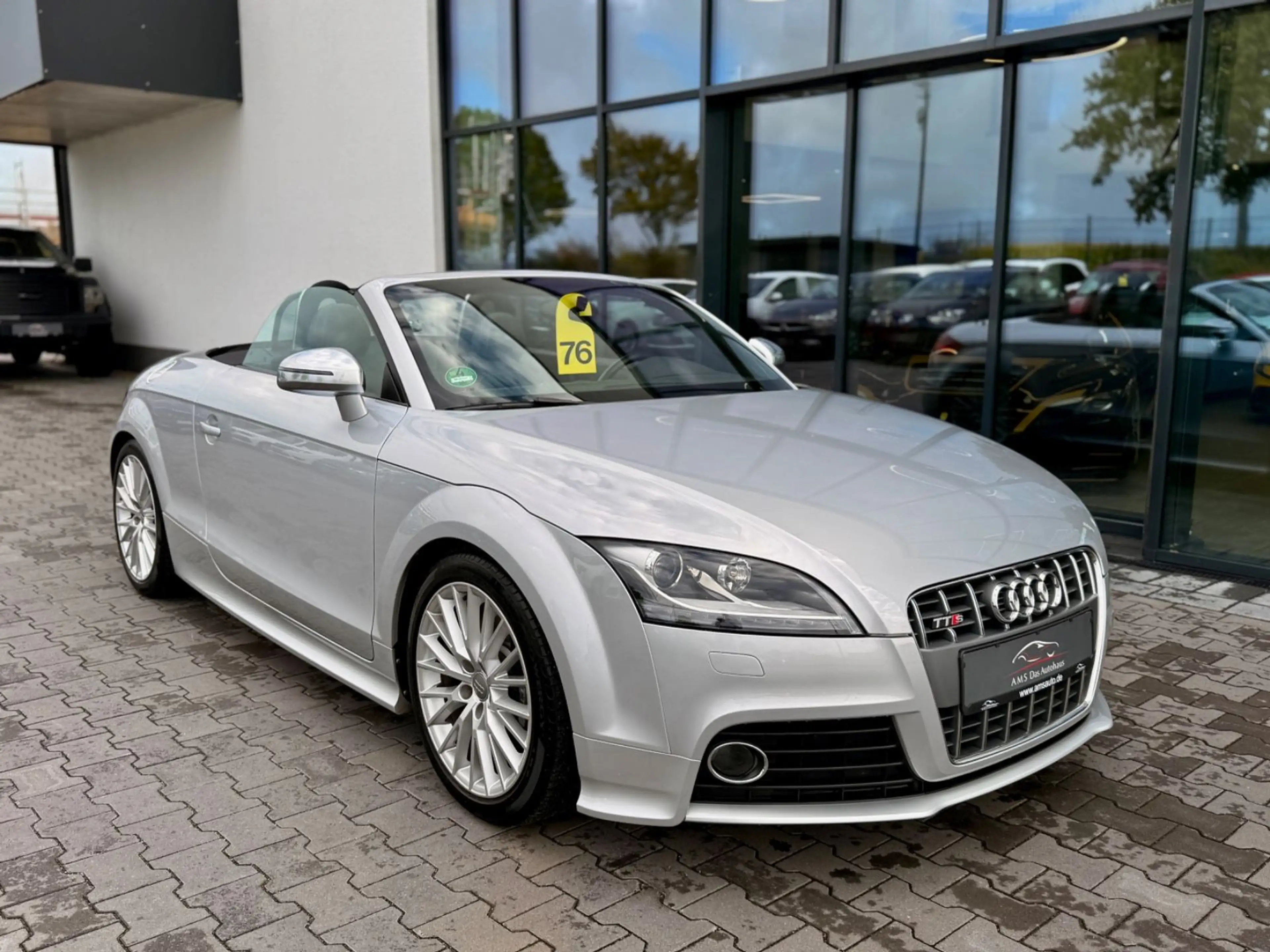 Audi TTS Roadster 2.0 TFSI quattro S line Xenon S — photo 8