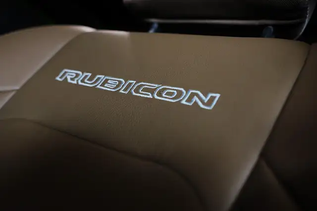 Jeep Wrangler view 18