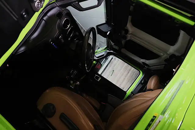 Jeep Wrangler view 27