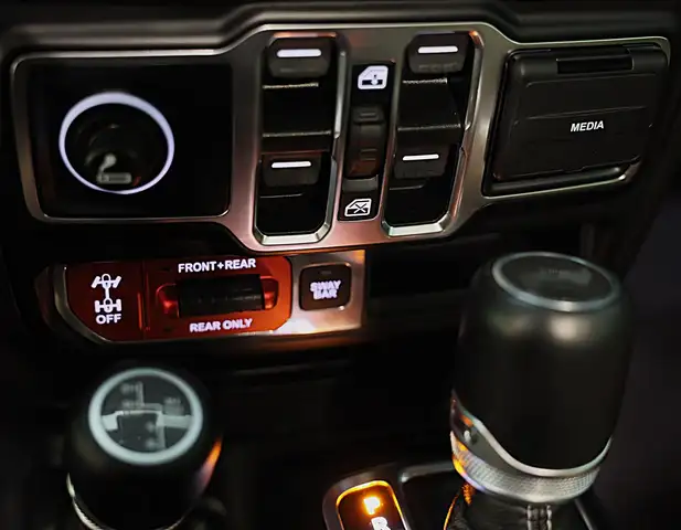 Jeep Wrangler view 20