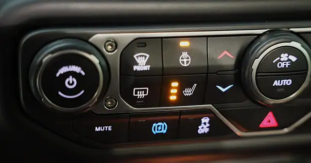 Jeep Wrangler view 14