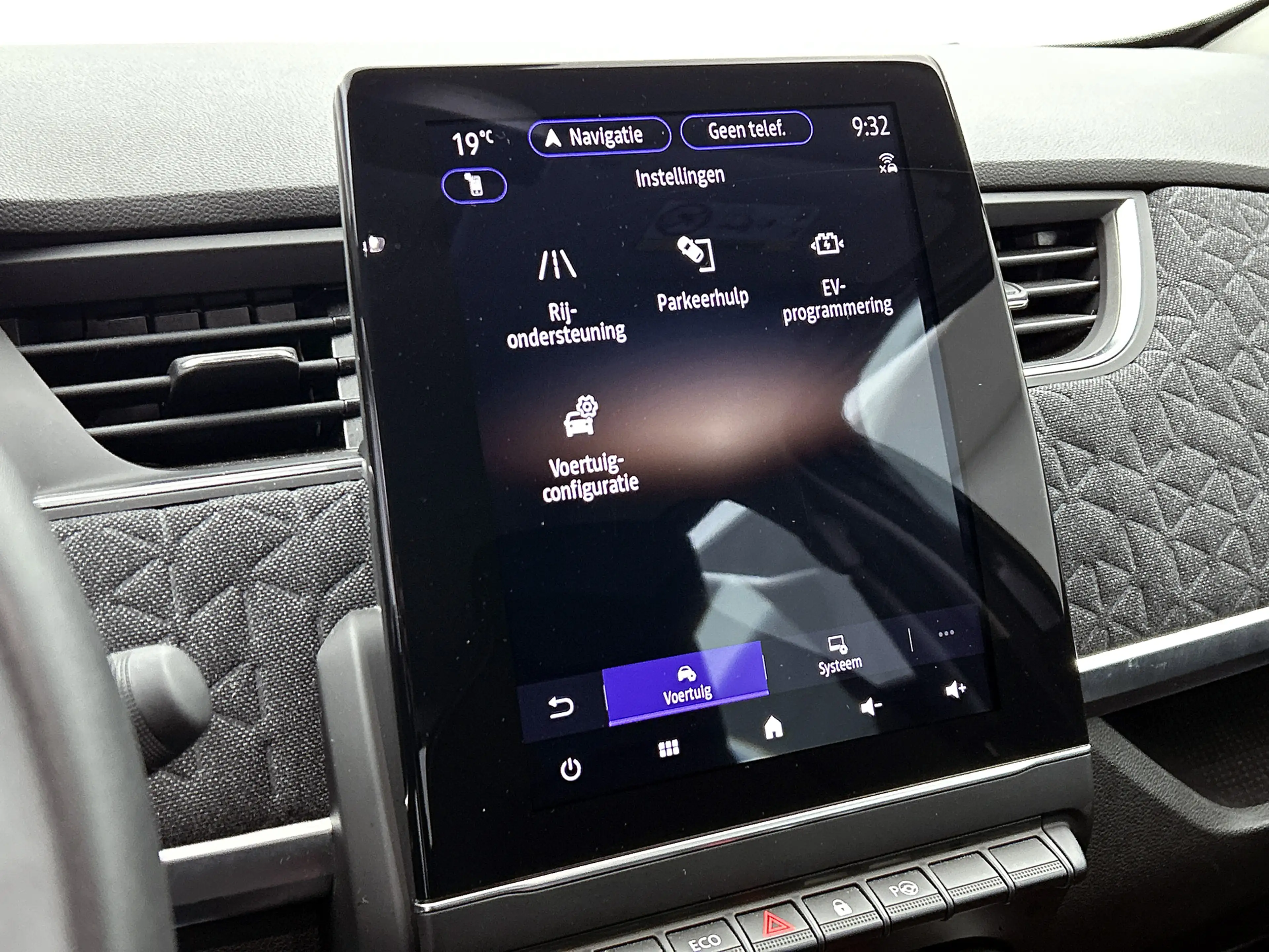 Renault ZOE R135 Iconic 52 kWh Camera, CarPlay, Bose — photo 15