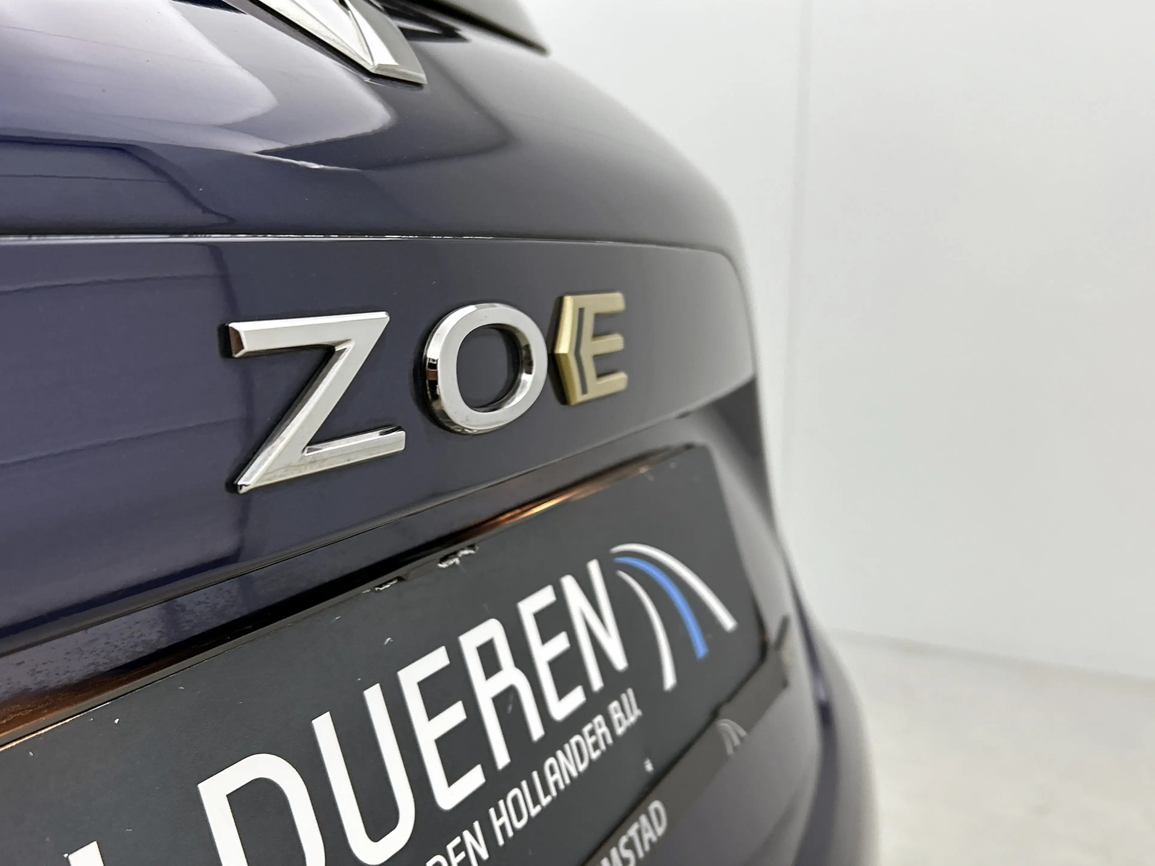 Renault ZOE R135 Iconic 52 kWh Camera, CarPlay, Bose — photo 9