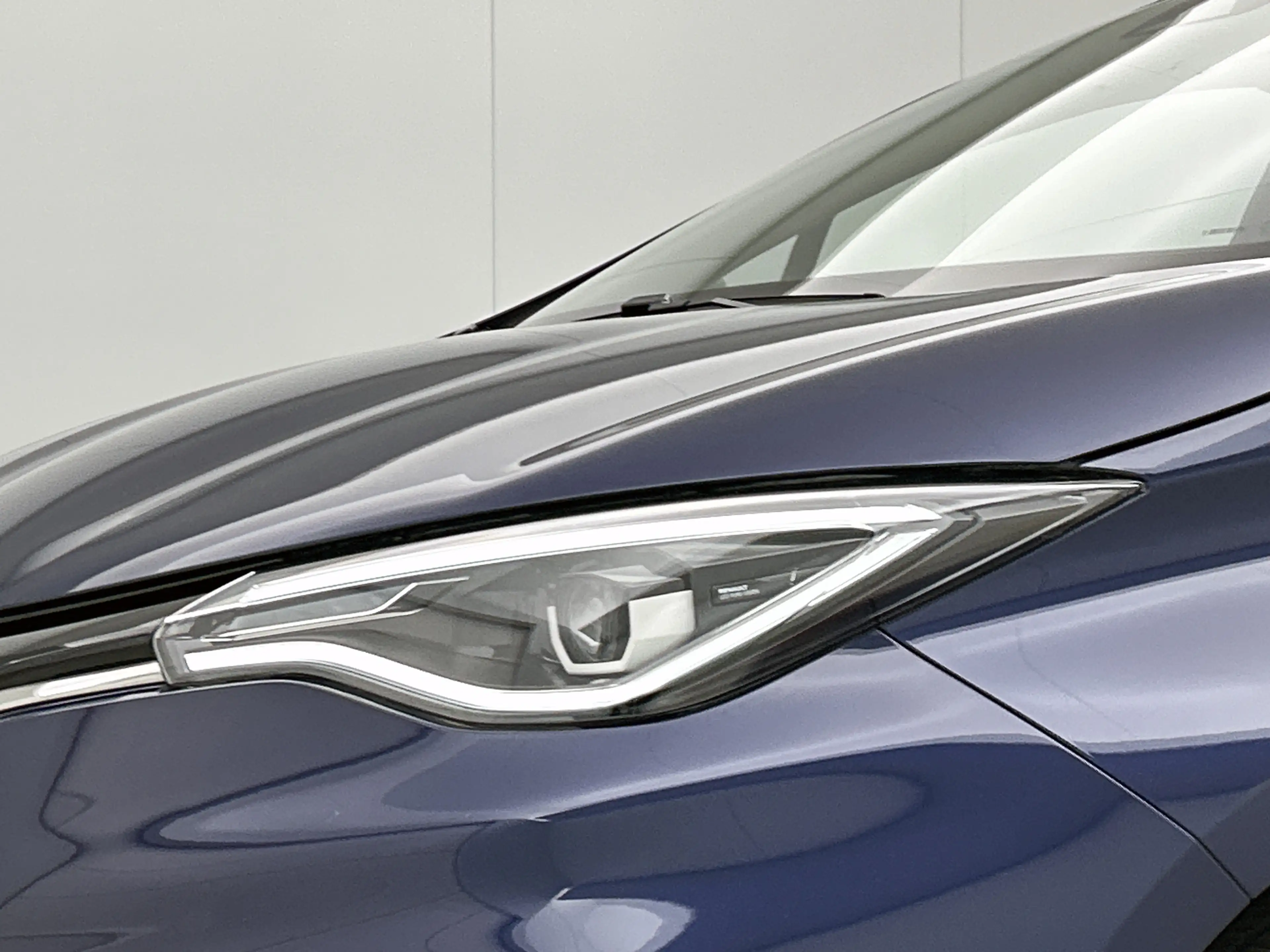 Renault ZOE R135 Iconic 52 kWh Camera, CarPlay, Bose — photo 30