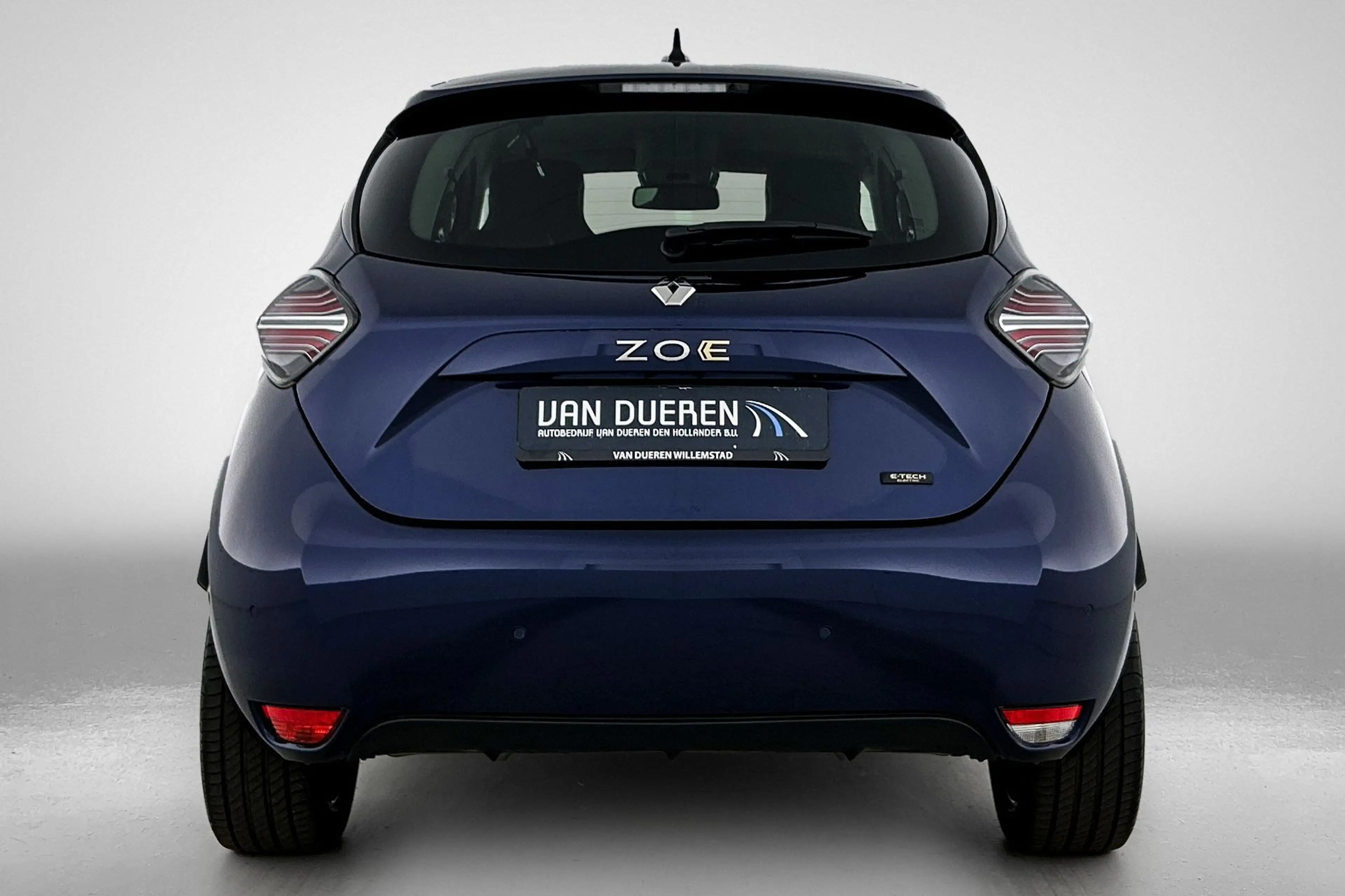 Renault ZOE R135 Iconic 52 kWh Camera, CarPlay, Bose — photo 21