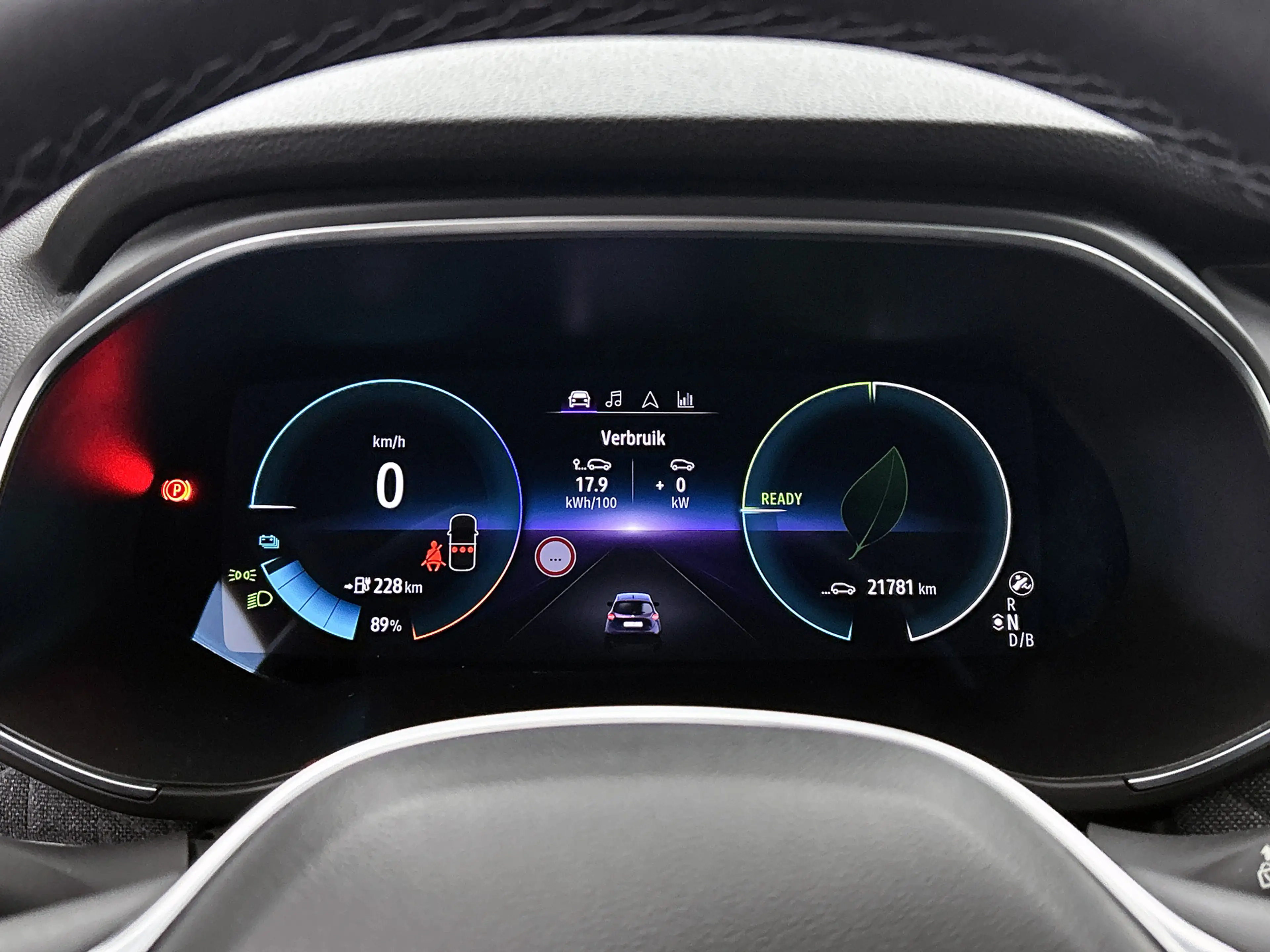 Renault ZOE R135 Iconic 52 kWh Camera, CarPlay, Bose — photo 27