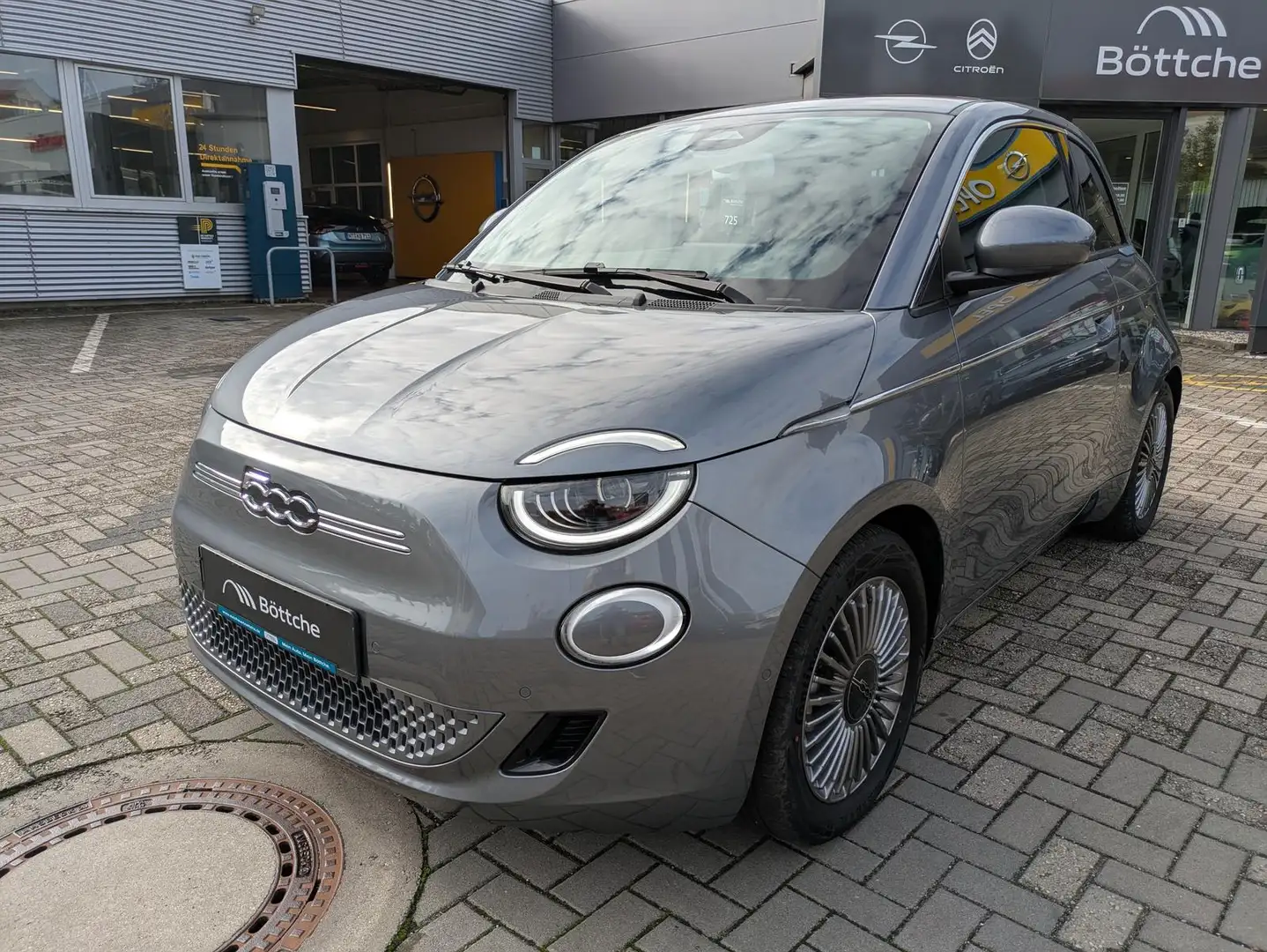 Fiat 500e - Komfort+Style+Park-Paket+LED 42kWh Grau - 1