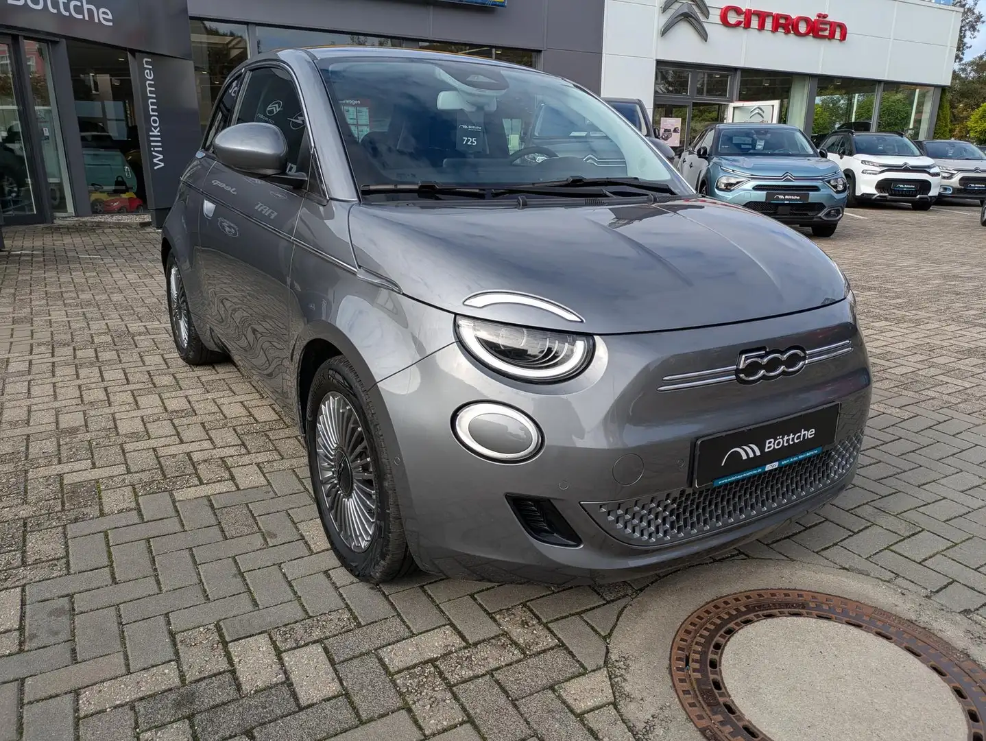 Fiat 500e - Komfort+Style+Park-Paket+LED 42kWh Grau - 2