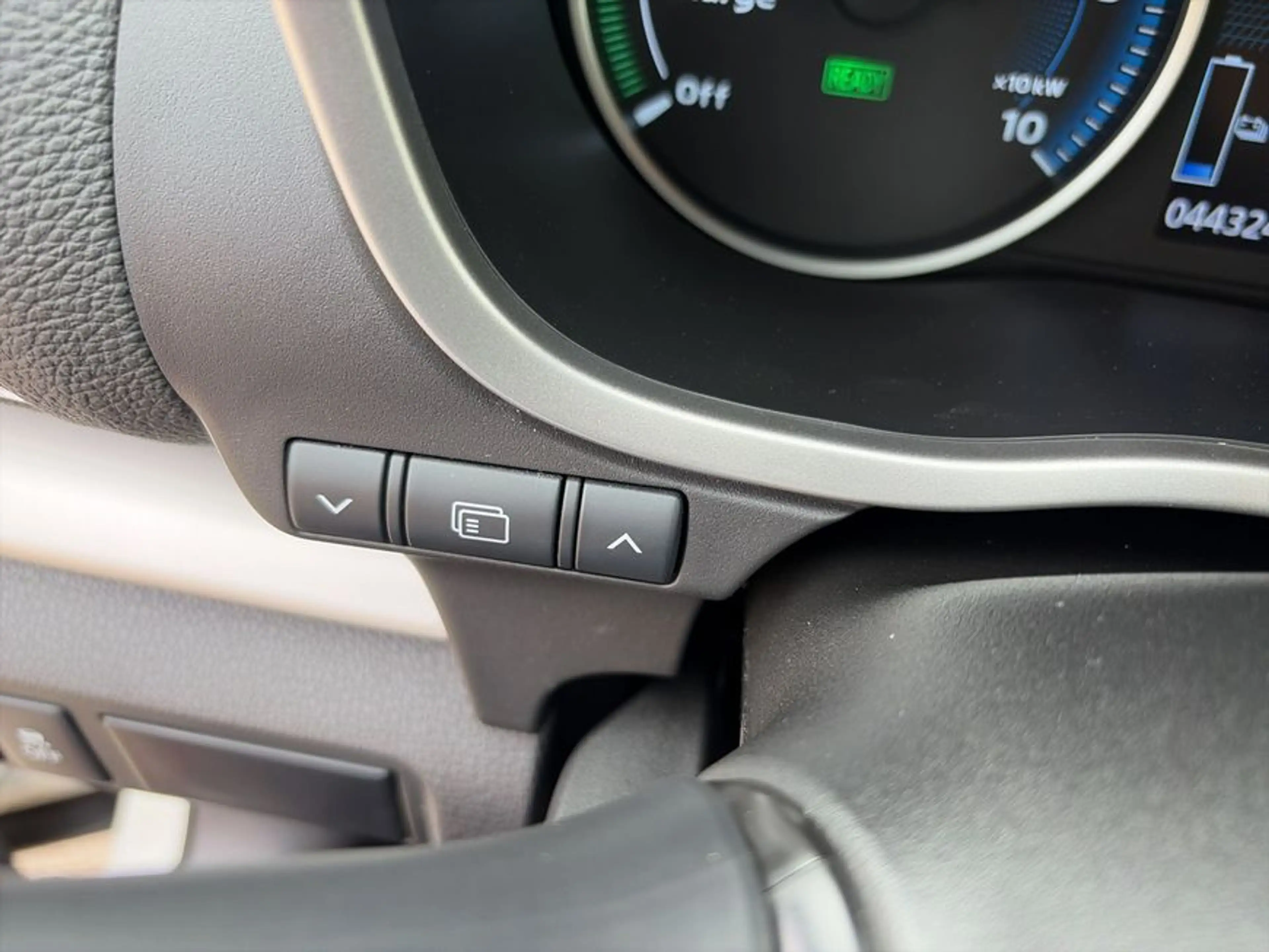 Mitsubishi Eclipse Cross Plug-In Hybrid 4WD Plus — photo 26