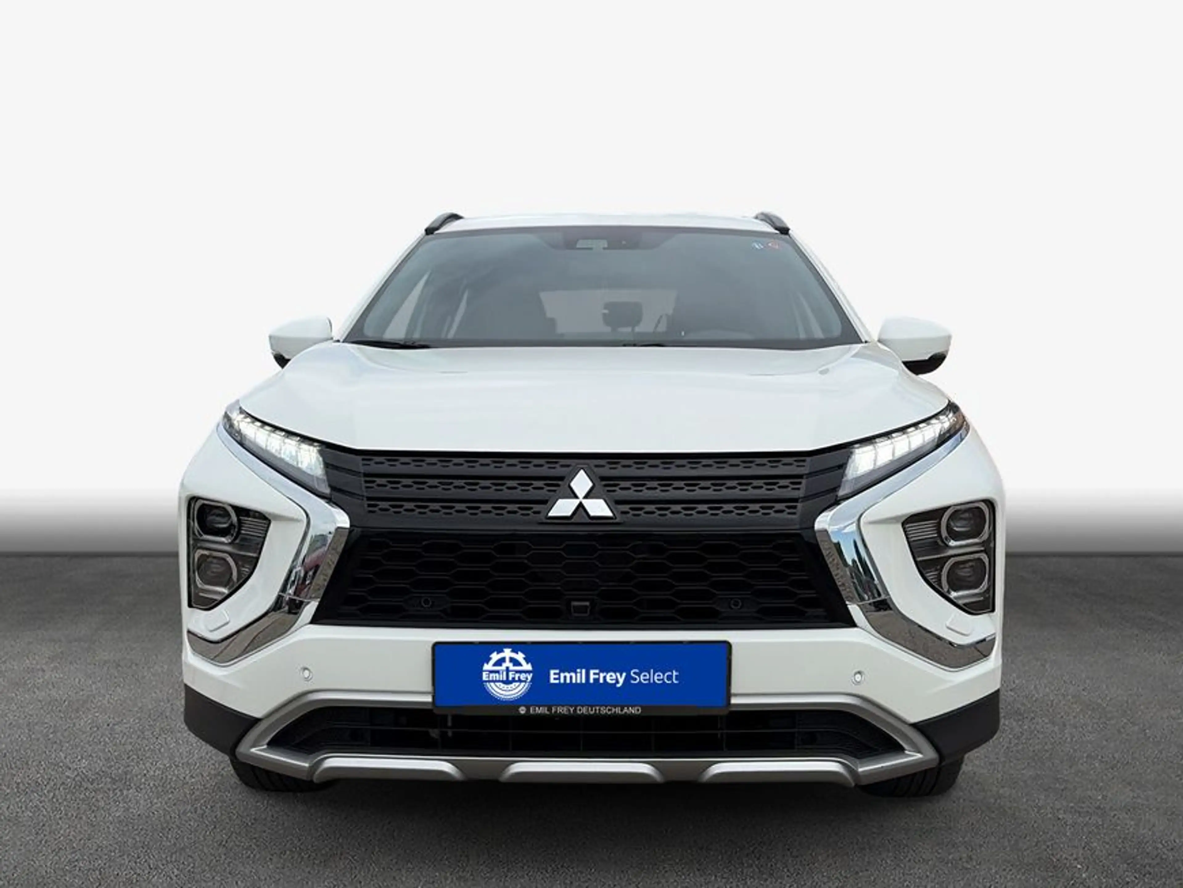 Mitsubishi Eclipse Cross Plug-In Hybrid 4WD Plus — photo 3