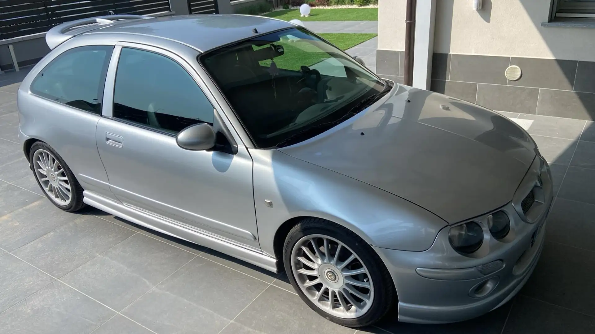 MG ZR ZR 2001 3p 160 Silber - 2