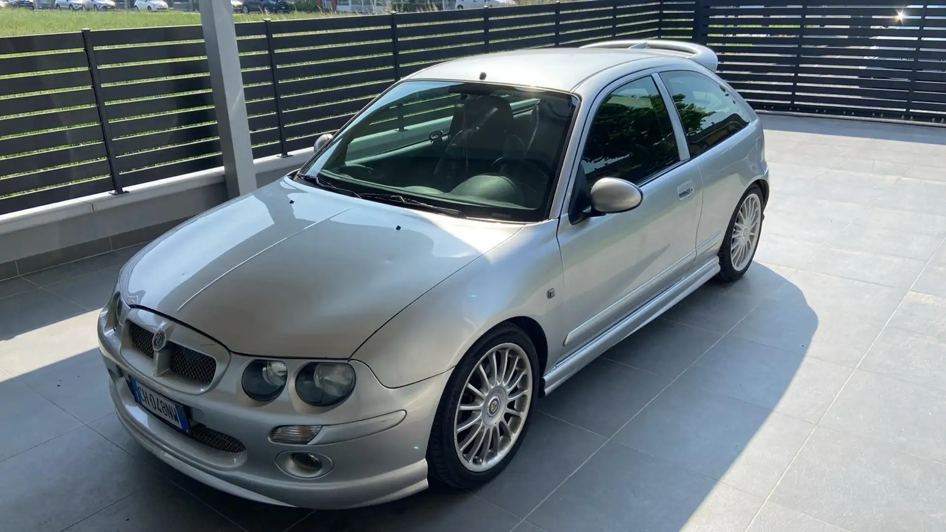 MG ZR ZR 2001 3p 160 Silber - 1
