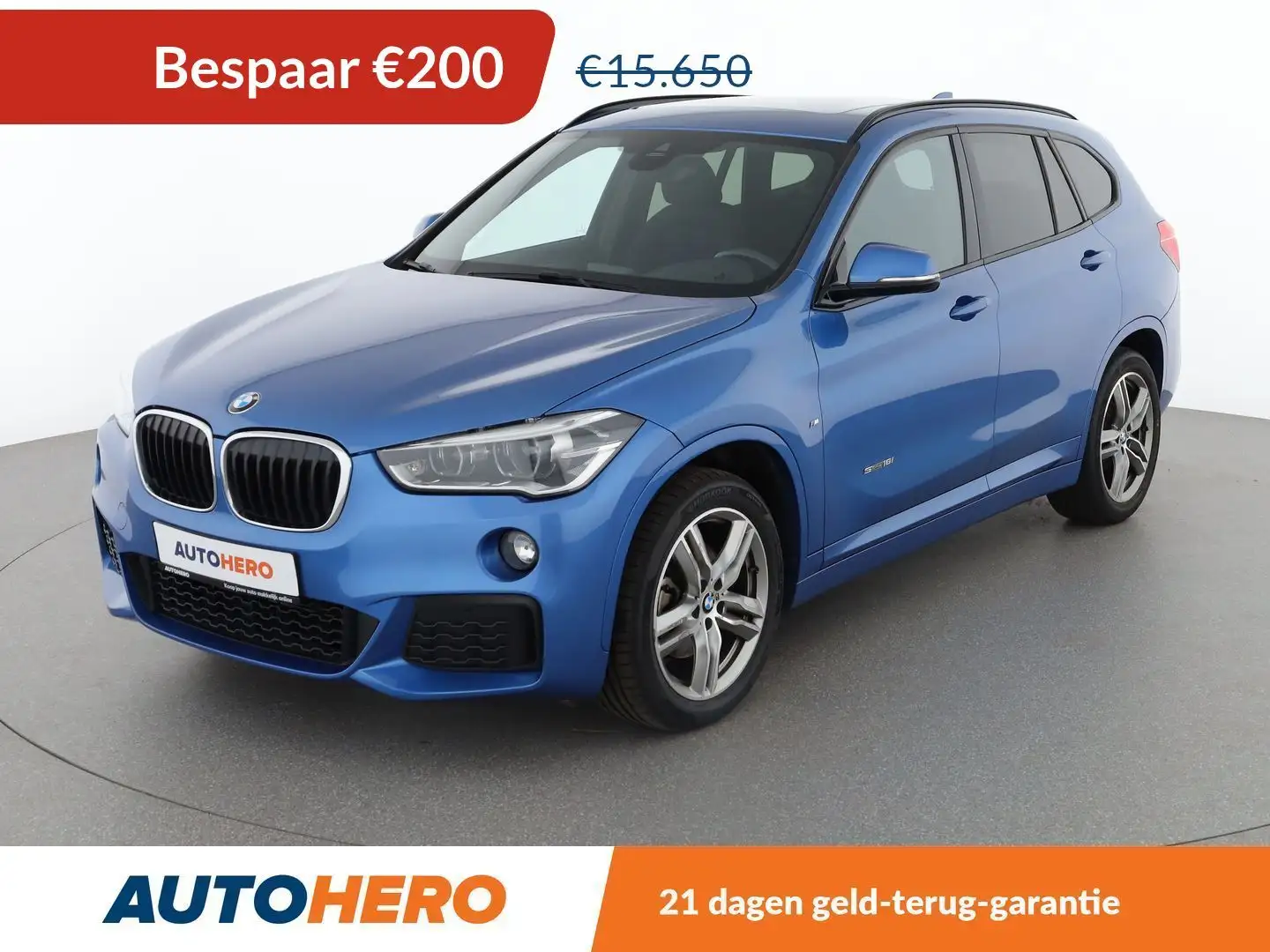 BMW X1 sDrive 18i M Sport Blauw - 1