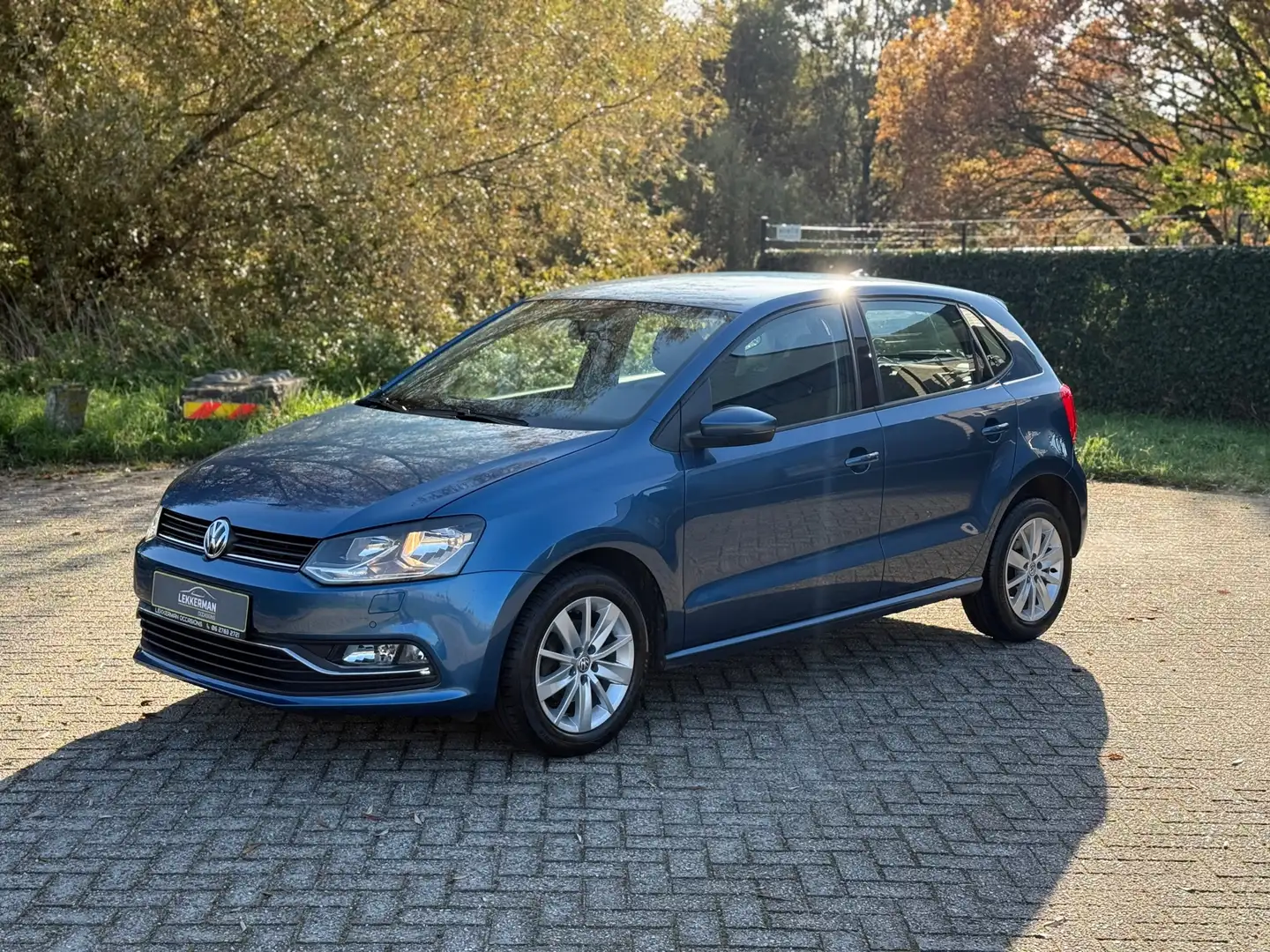 Volkswagen Polo 1.2 TSI Comfortline NAVI I STOELVERW I PDC I NWE A Blauw - 1