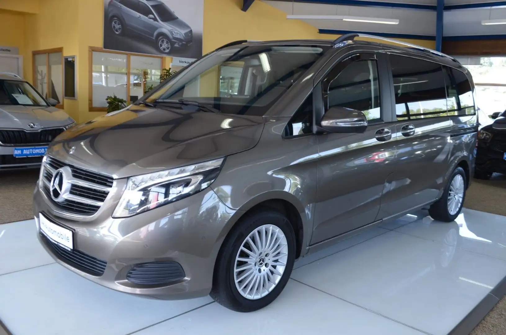 Mercedes-Benz V 220 CDI/d, 250 CDI/BT/d EDITION AUTOMATIK Gri - 1