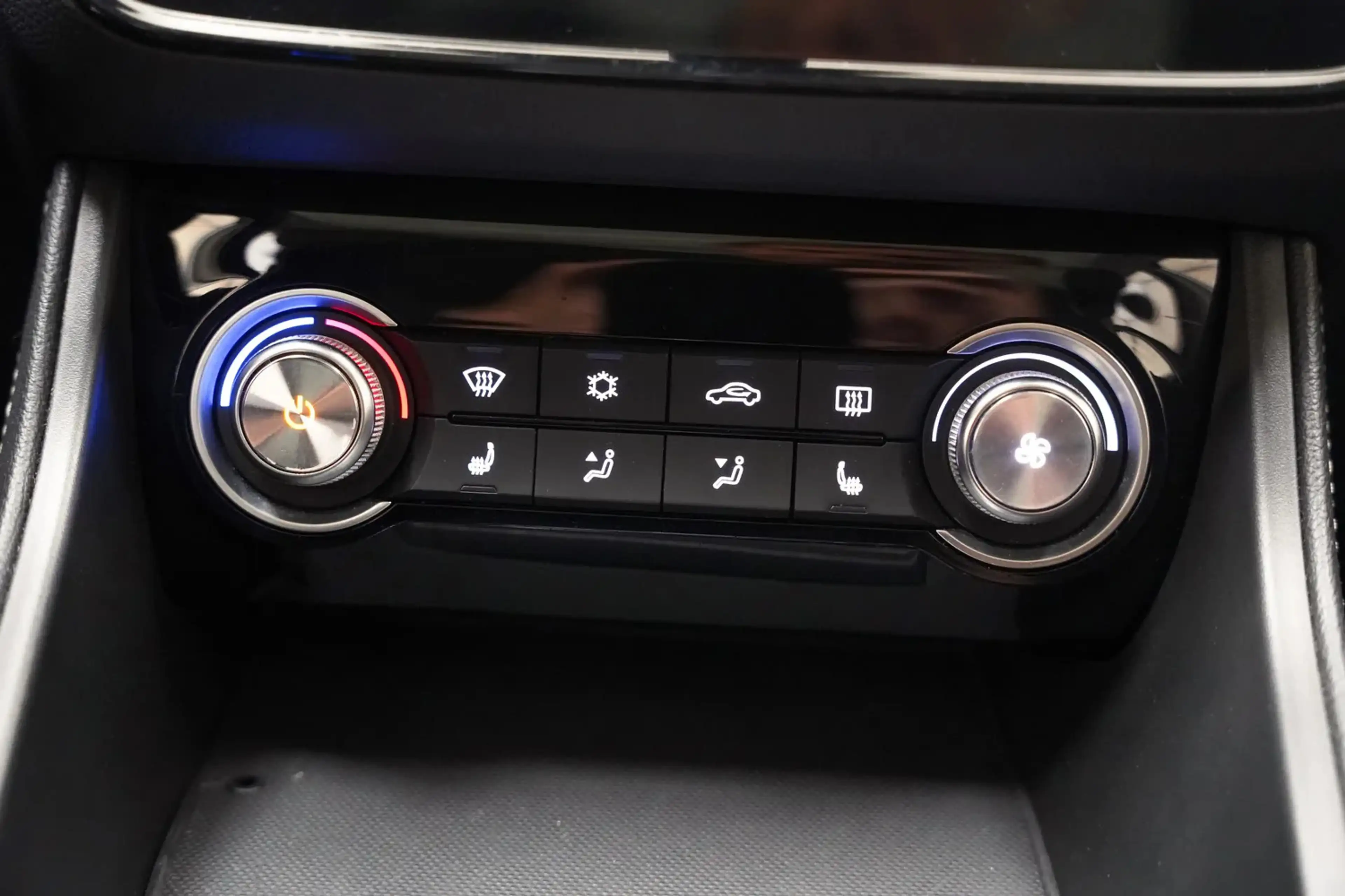 MG ZS EV Luxury 45 kWh [ Panorama Trekhaak Leder Apple/A — photo 13