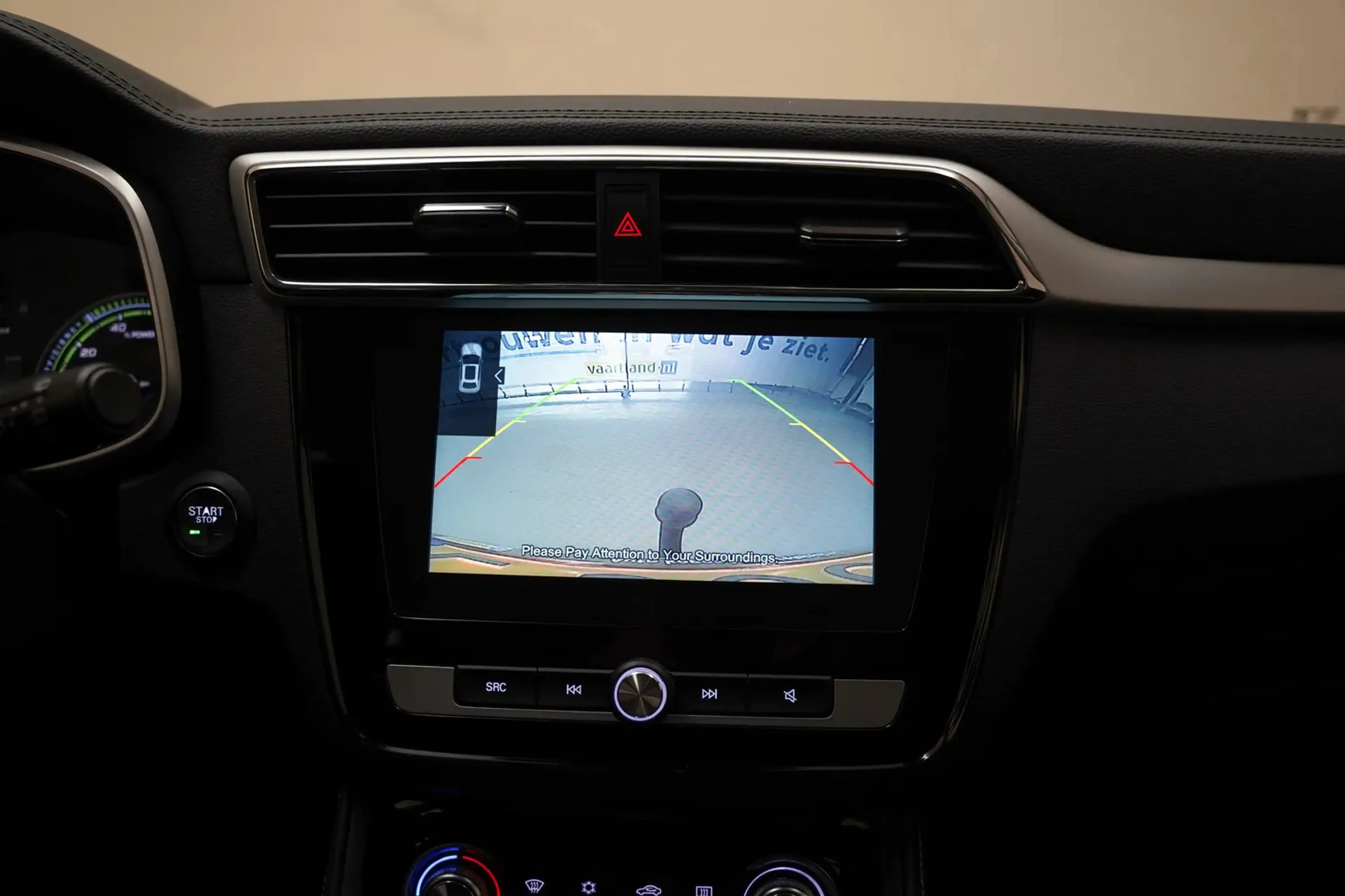 MG ZS EV Luxury 45 kWh [ Panorama Trekhaak Leder Apple/A — photo 8