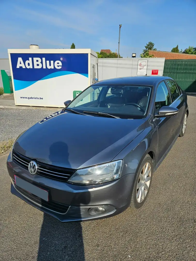 Volkswagen Jetta 1.6 TDI DSG Highline - 2