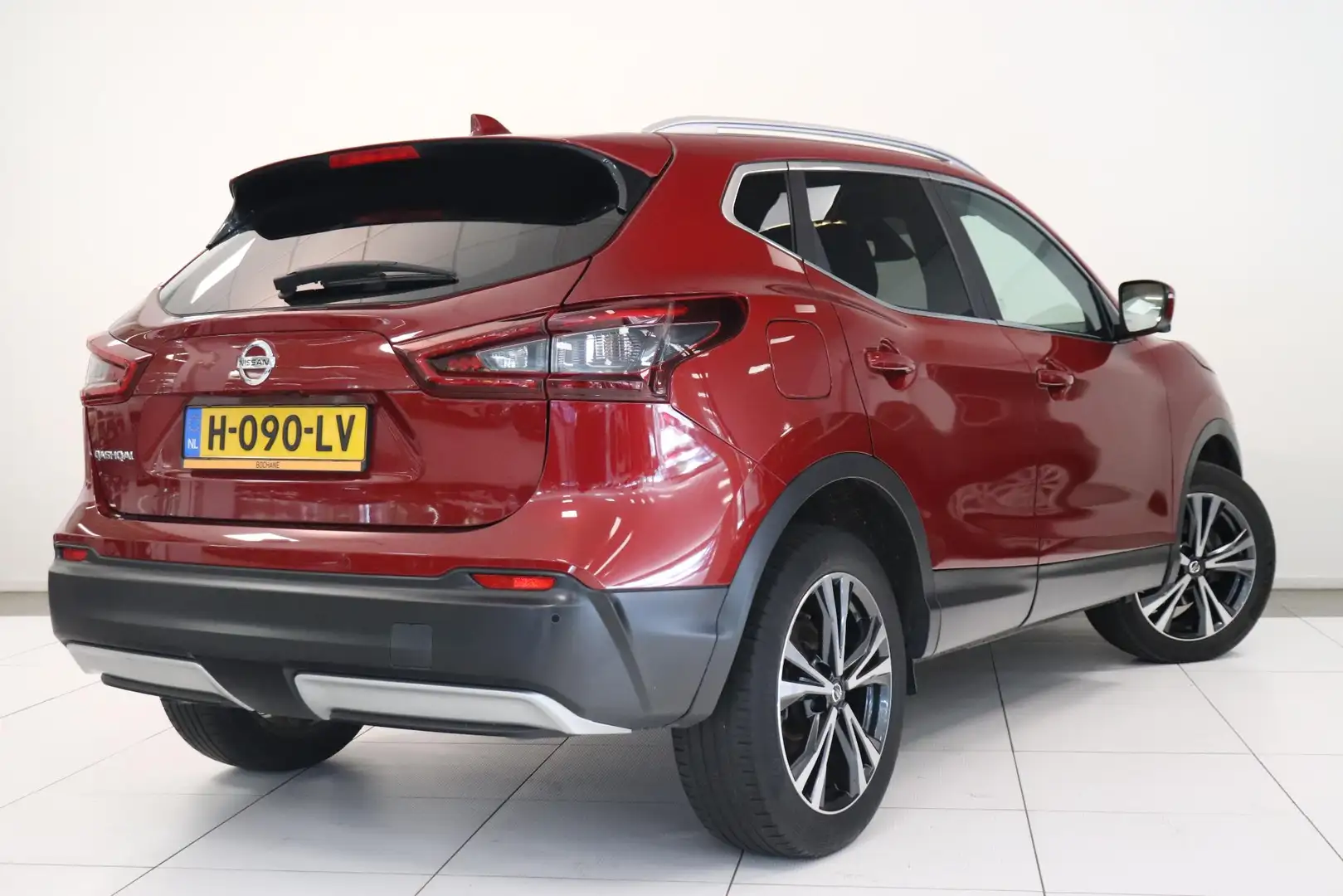 Nissan Qashqai 1.3 DIG-T N-Connecta | 360 Camera | Panoramadak | Rood - 2