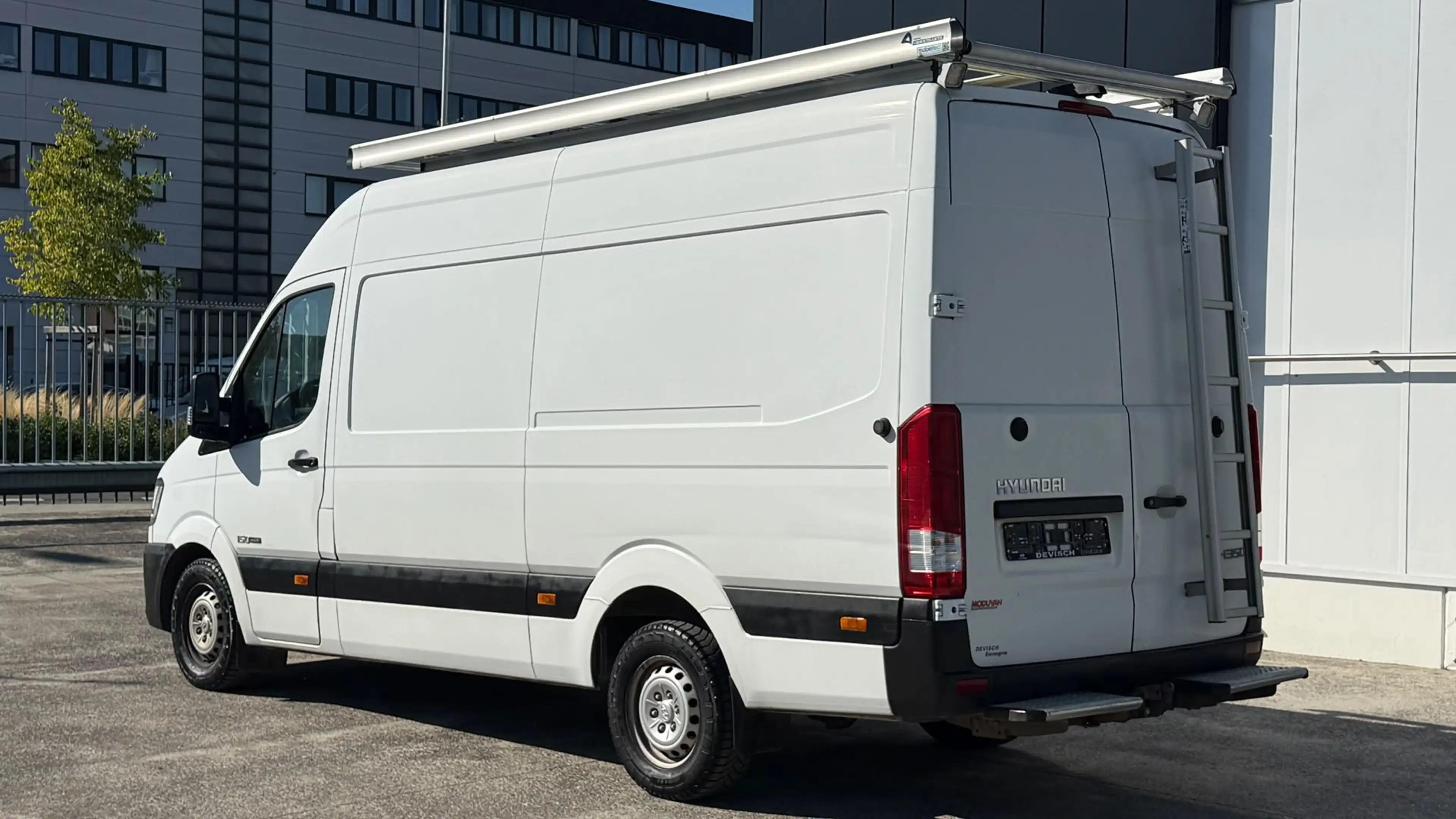 Hyundai H 350 2.5 DIESEL - AIRCO - UTILITAIRE - CONTRÔLE TECHNIQUE OK — photo 2