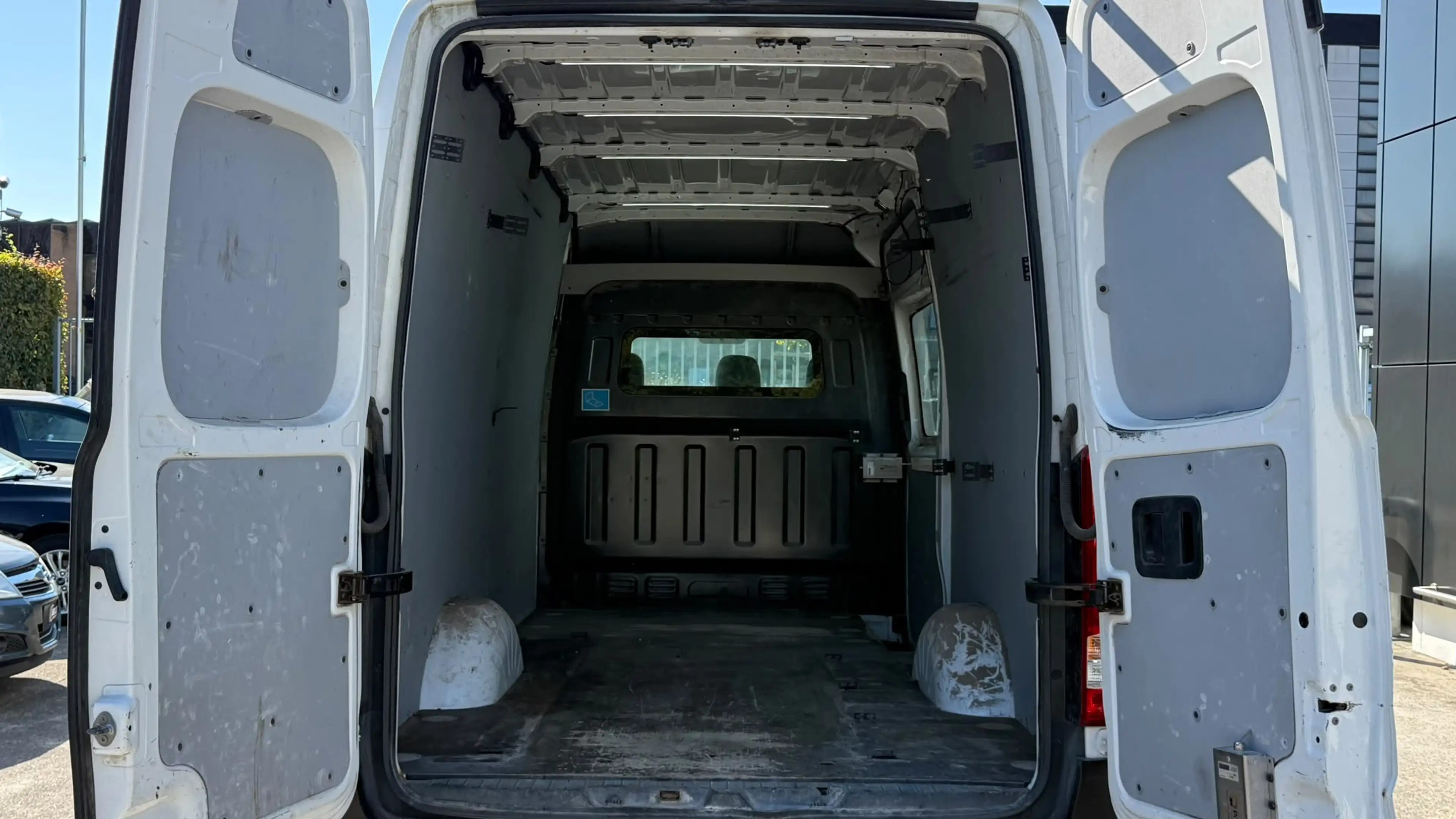 Hyundai H 350 2.5 DIESEL - AIRCO - UTILITAIRE - CONTRÔLE TECHNIQUE OK — photo 7