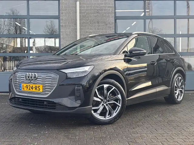 Audi Q4 e-tron 35 Launch edition 55 kWh |STOELVERWARMING|NL AUTO|