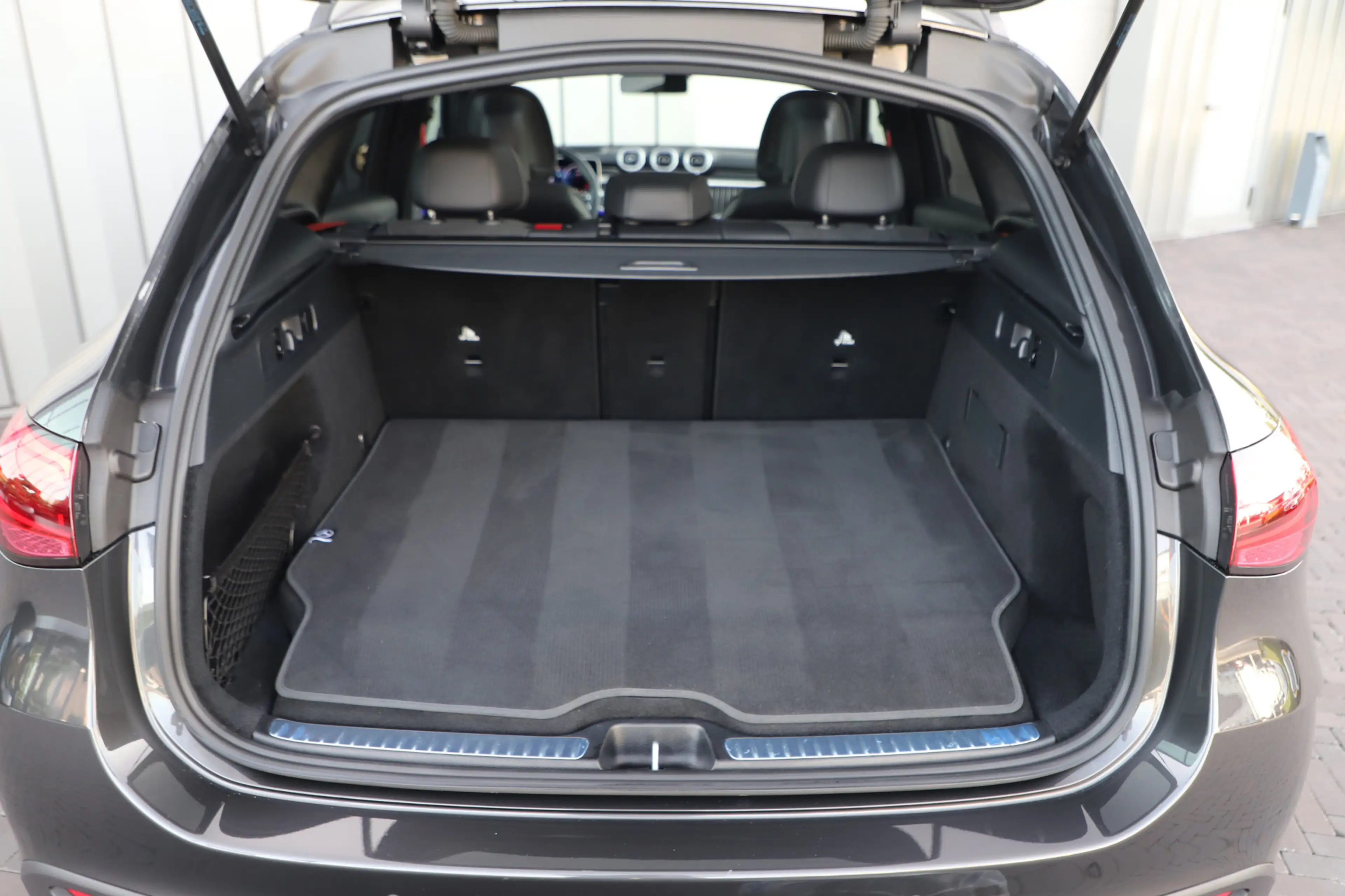 Mercedes-Benz GLC 400 400e AMG 4-Matic | 381PK | Head-up | Keyless-go | — photo 34