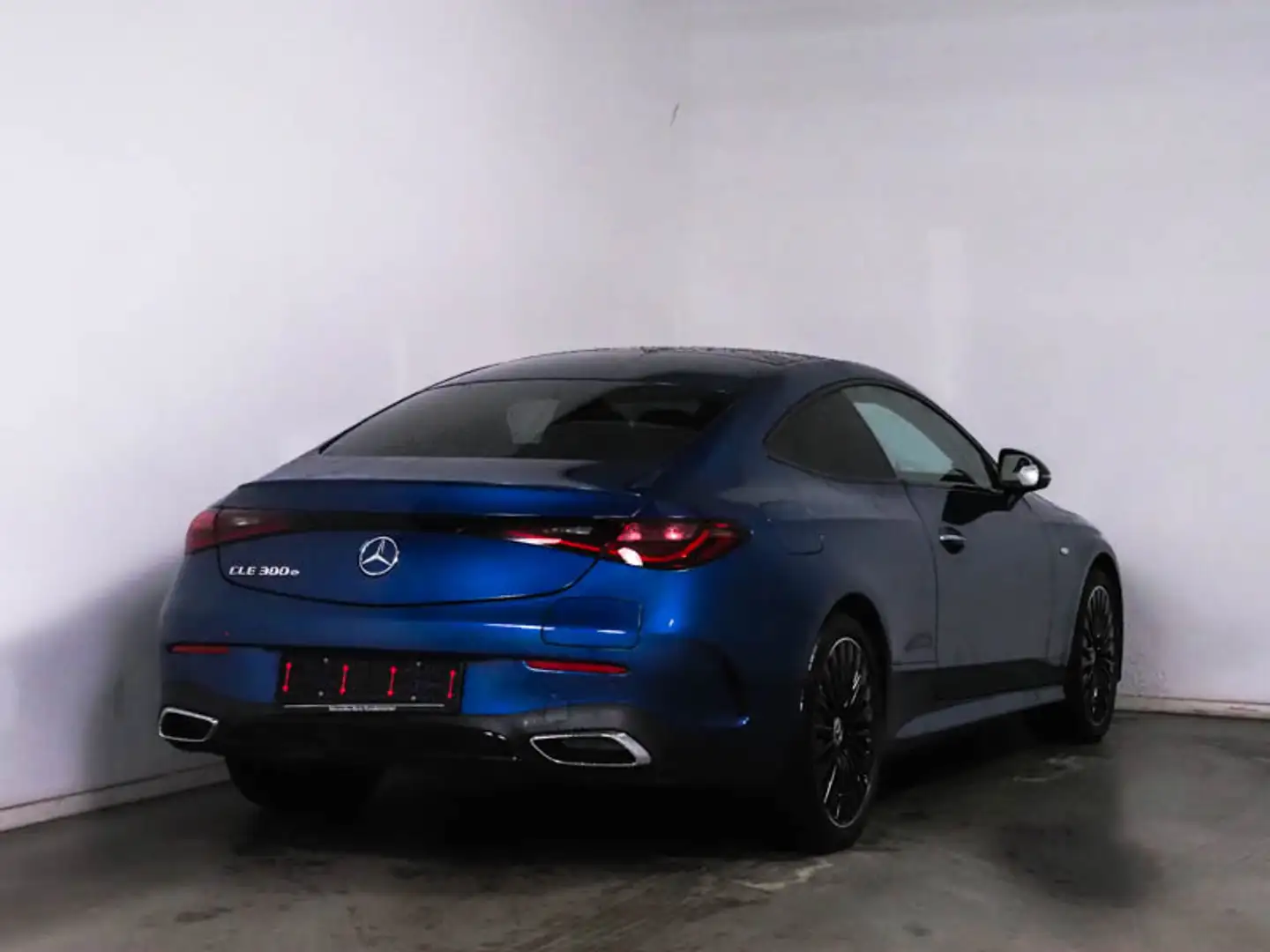 Mercedes-Benz CLE 300 e  AMG/360/DIGITAL/MEMORY/DISTRONIC/PANO Blau - 2
