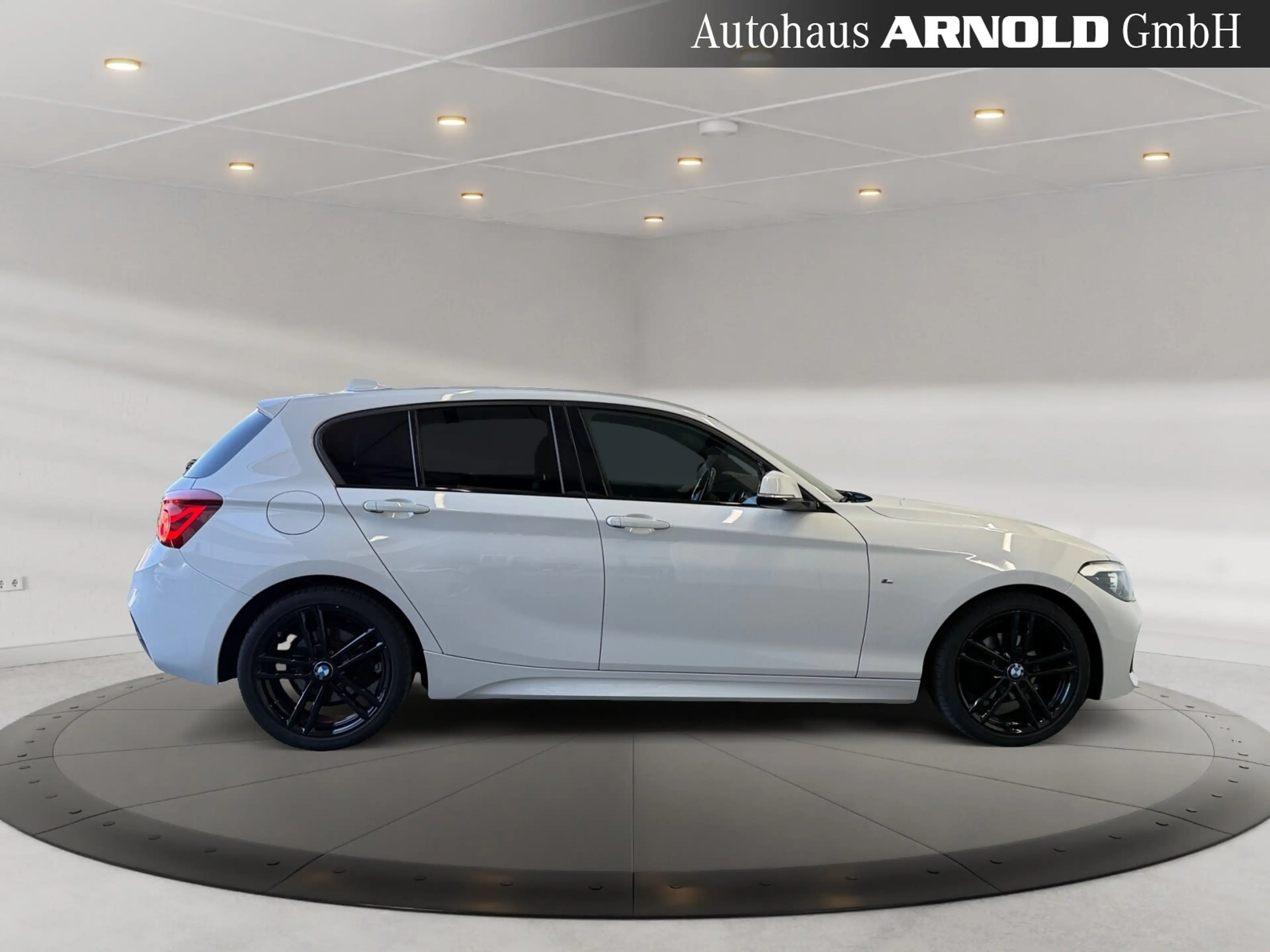 BMW 118 i M-Sport Navi LED Leder Getönte-Sch. Sitzh. Sport Line Business-Paket/Klima/Sitzhzg./Park-Assist./Tempomat/eFH. — photo 5