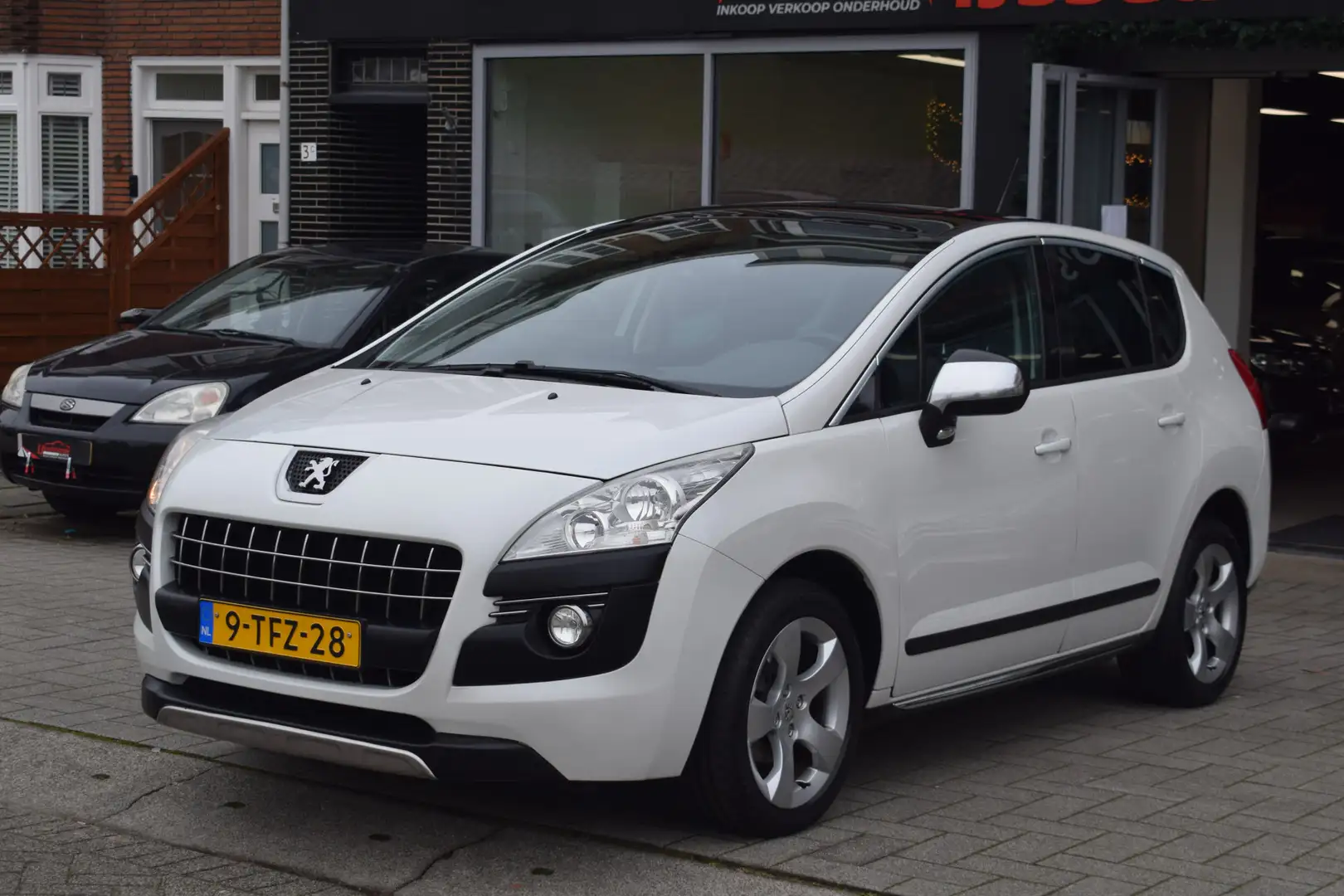 Peugeot 3008 1.6 VTi Style NAP Pano PDC Climate Cruise Weiß - 2