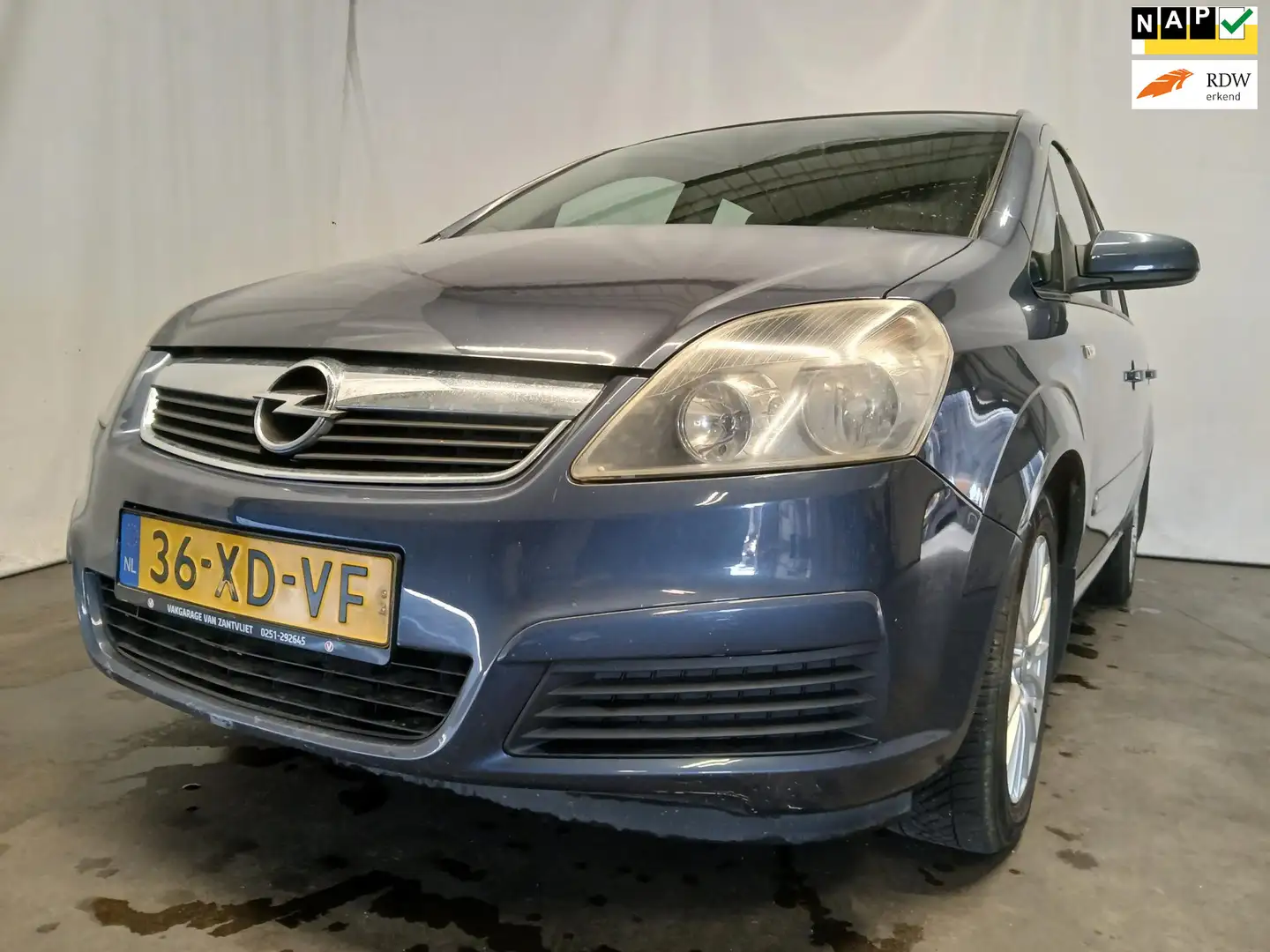 Opel Zafira 1.6 Business - Airco - Schade Grijs - 1