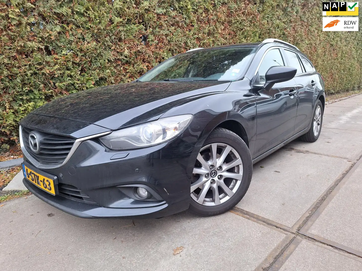 Mazda 6 Sportbreak 2.2D Skylease+ Fekete - 1