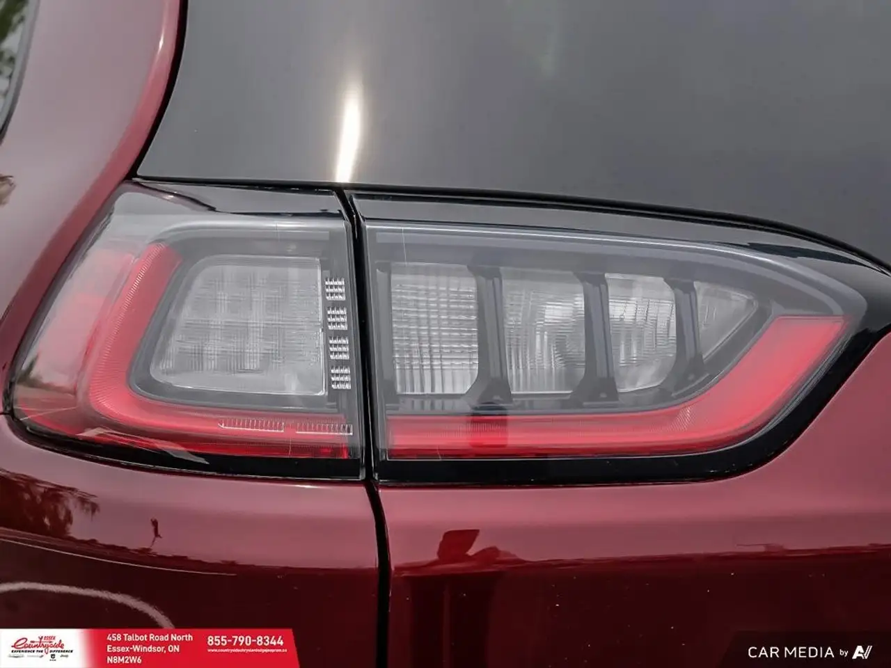 Jeep Cherokee снимка Jeep Cherokee