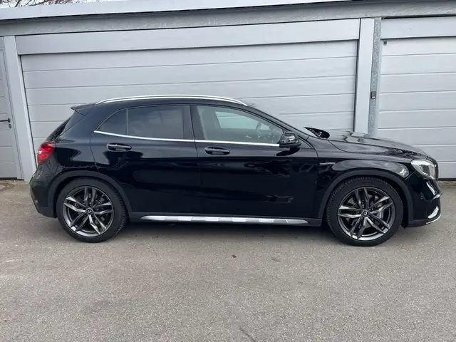 Mercedes-Benz GLA 45 AMG 4matic, Leder, Kamera, CarPlay