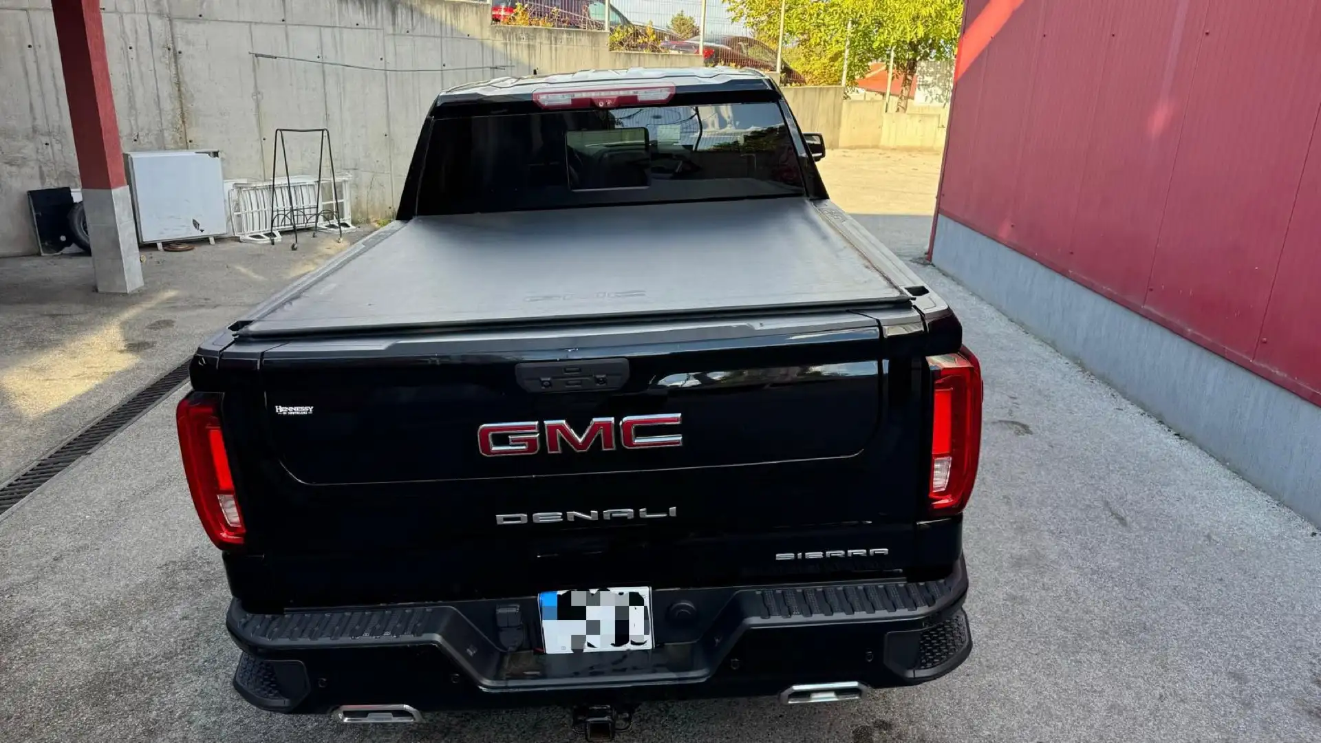 GMC Sierra Denali Schwarz - 2