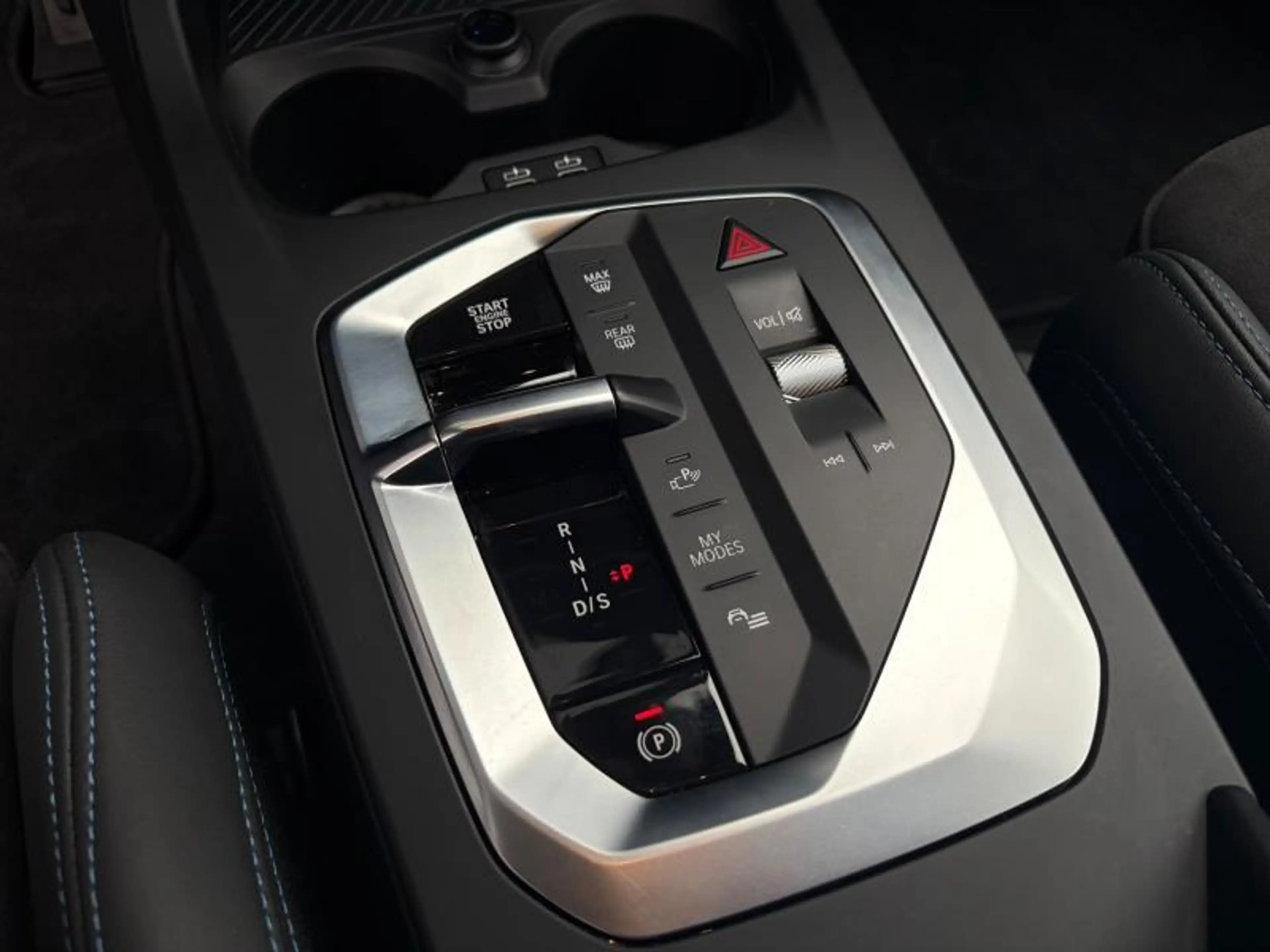 BMW 116 i Pack M/Camera/CarPlay — photo 10