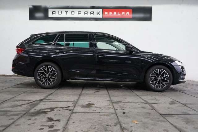 Imagine Skoda Octavia Combi Clever 2.0TDI DSG/PANO/VIRTUAL/CAM