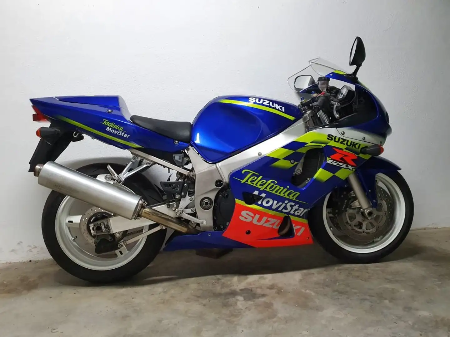 Suzuki GSX-R 600 K2 MOVISTAR Синій - 1