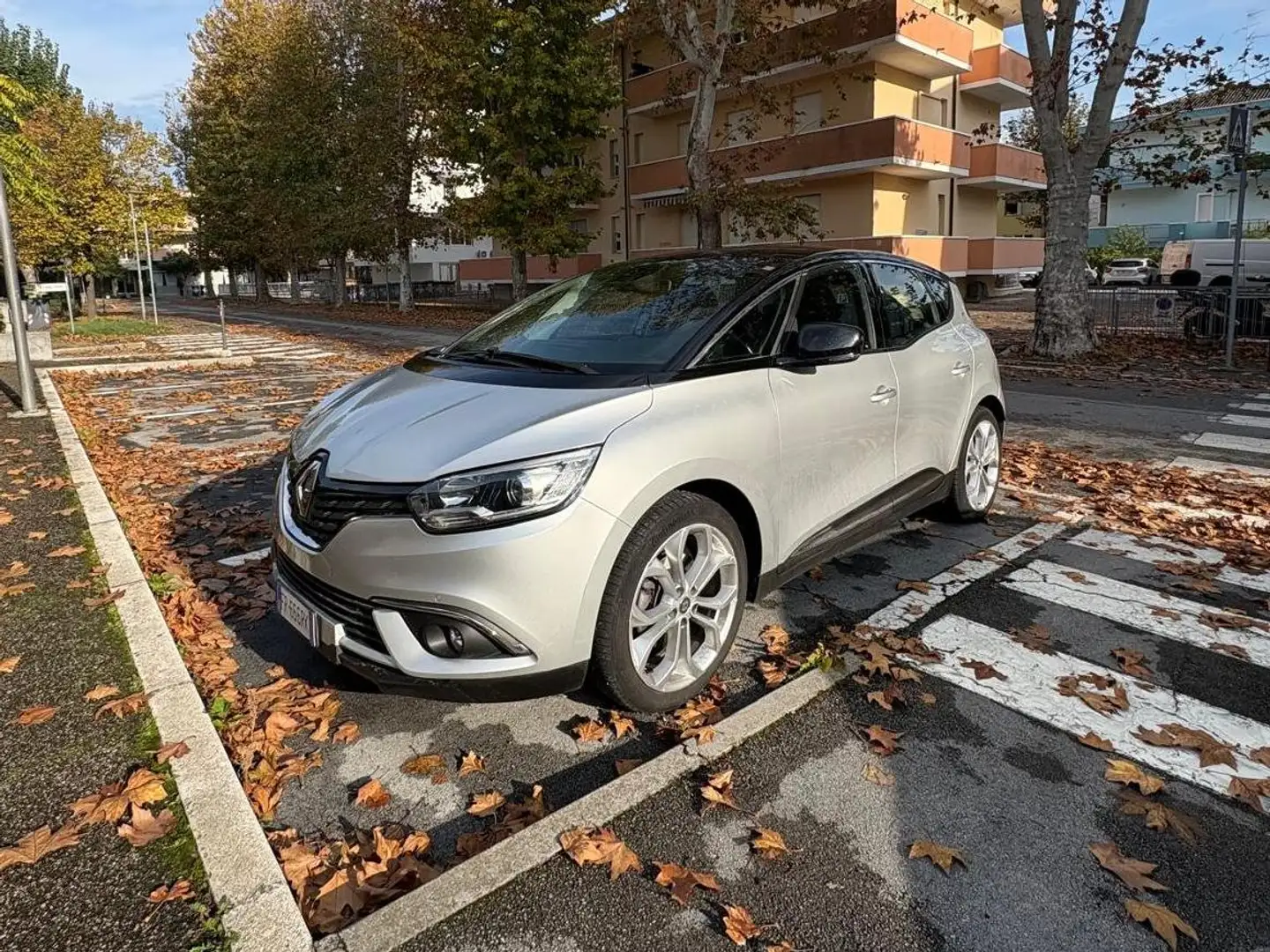 Renault Scenic Scenic 1.5 dci energy Sport Edition2 110cv Argento - 1