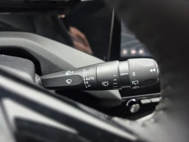 Peugeot 308 view 8