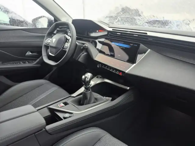 Peugeot 308 view 7