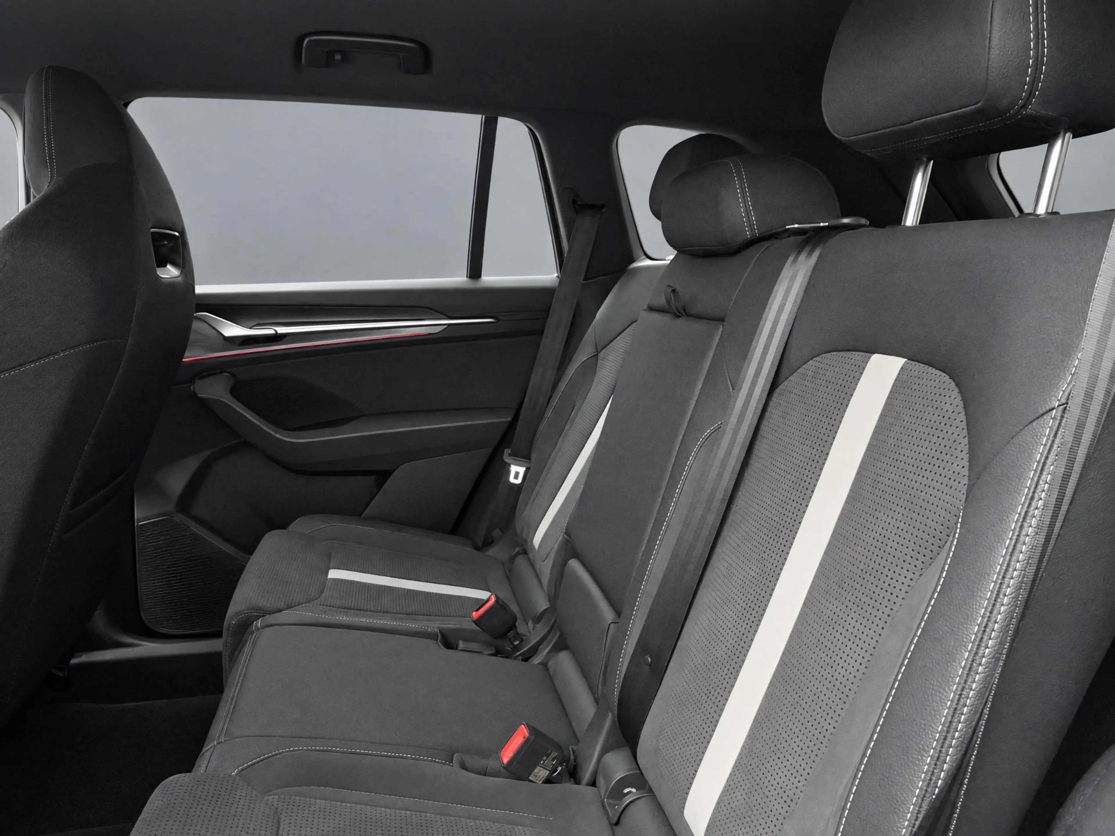 Skoda Kodiaq 1.5 TSI 204pk PHEV Sportline Business · Wegklapbar — photo 11