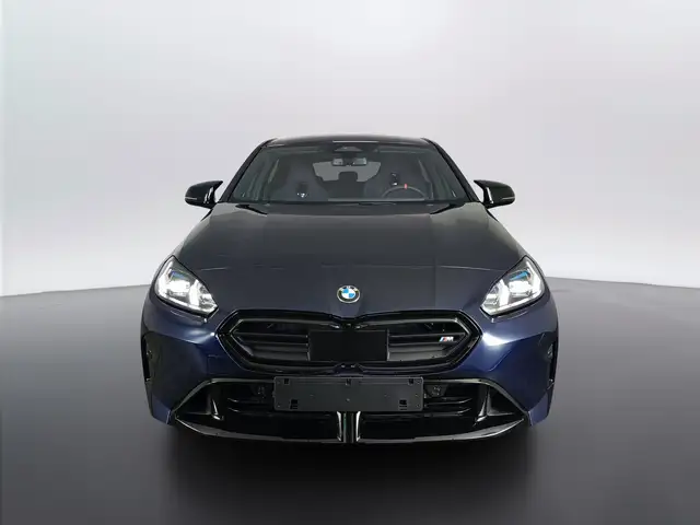 BMW 1 Series view 2