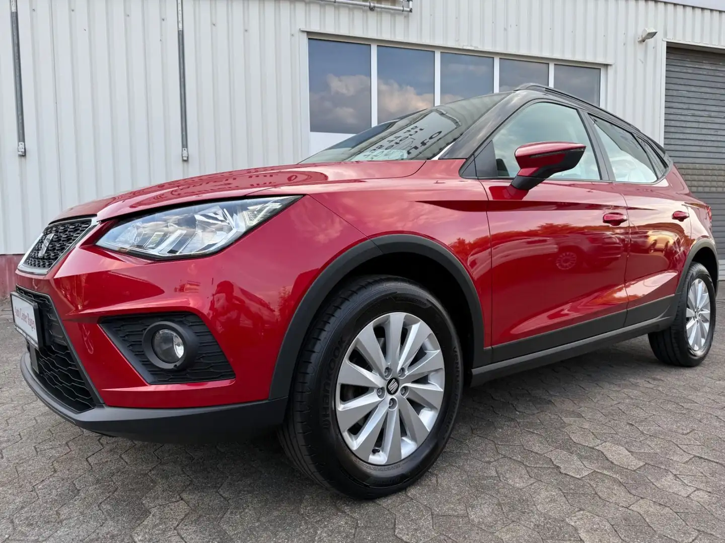 SEAT Arona 1.0 TSI 70kW 95PS Style/SHZ/PDC/1.Hand/Tem Rouge - 2