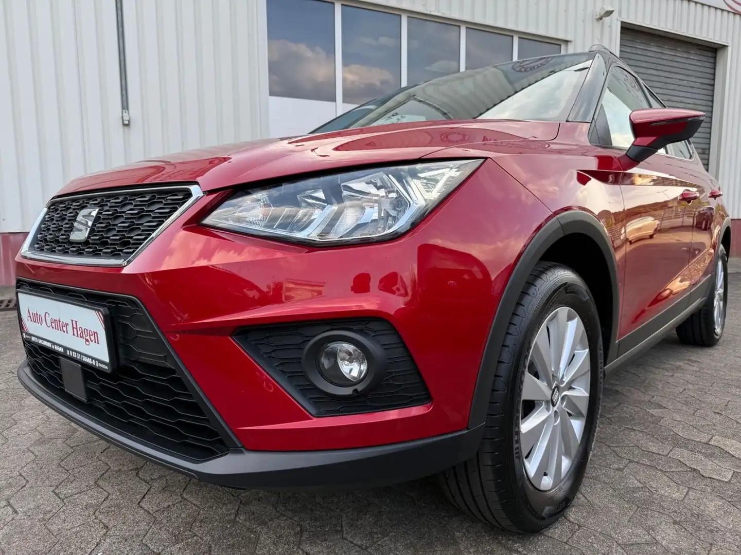 SEAT Arona 1.0 TSI 70kW 95PS Style/SHZ/PDC/1.Hand/Tem Rouge - 1