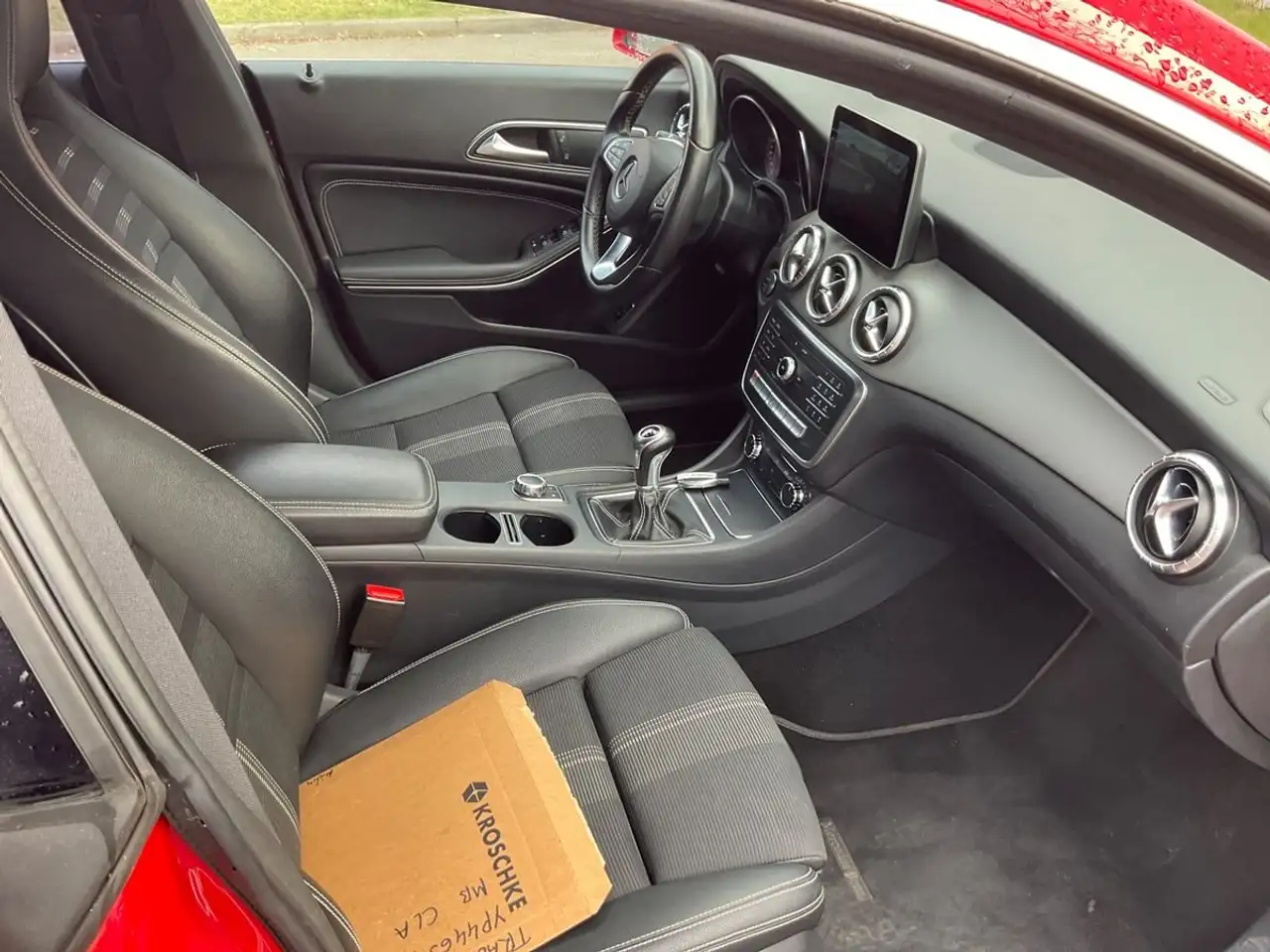 Mercedes-Benz CLA 180