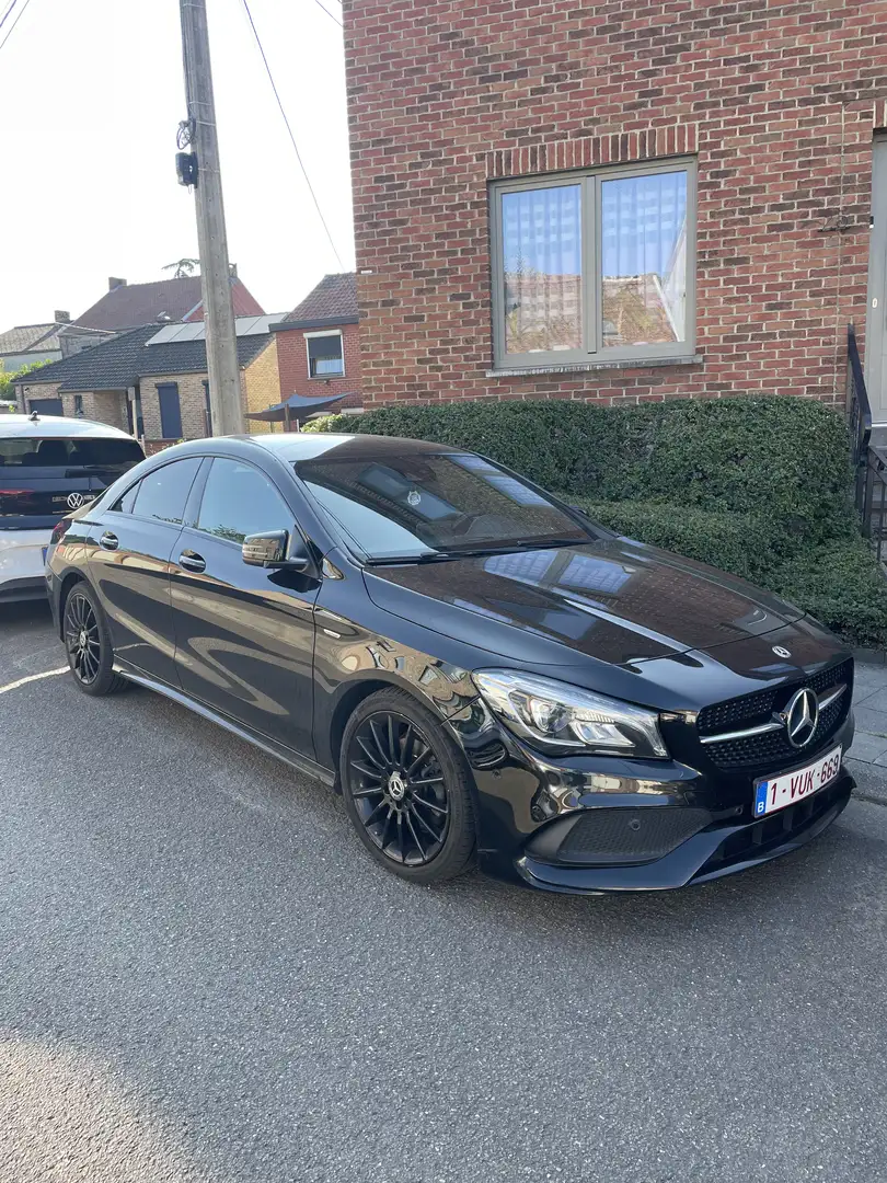 Mercedes-Benz CLA 180 Business Solution AMG - 1
