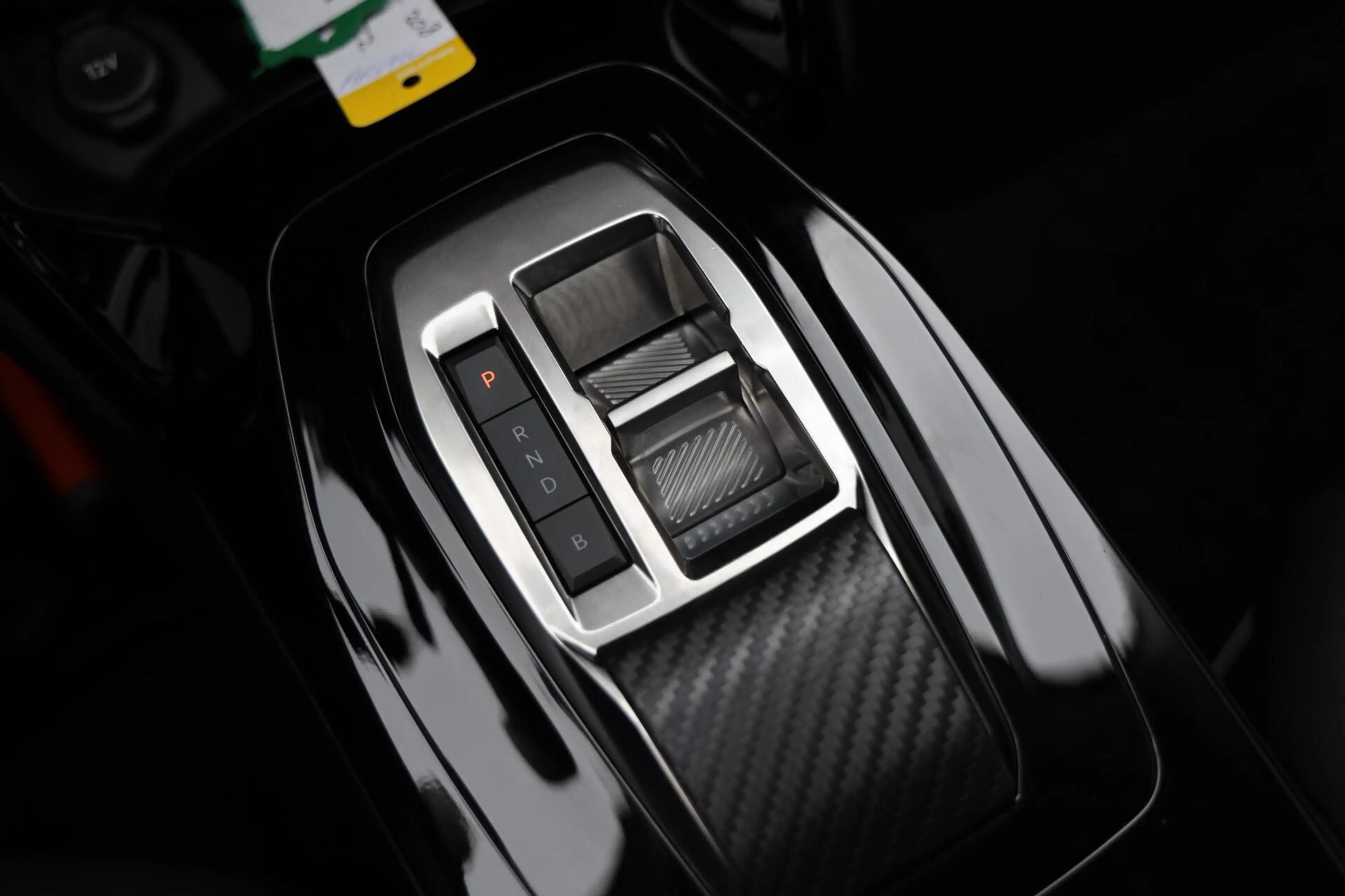 Peugeot e-208 EV Allure Pack 50 kWh|SOH 94%|Camera|Apple carplay — photo 13