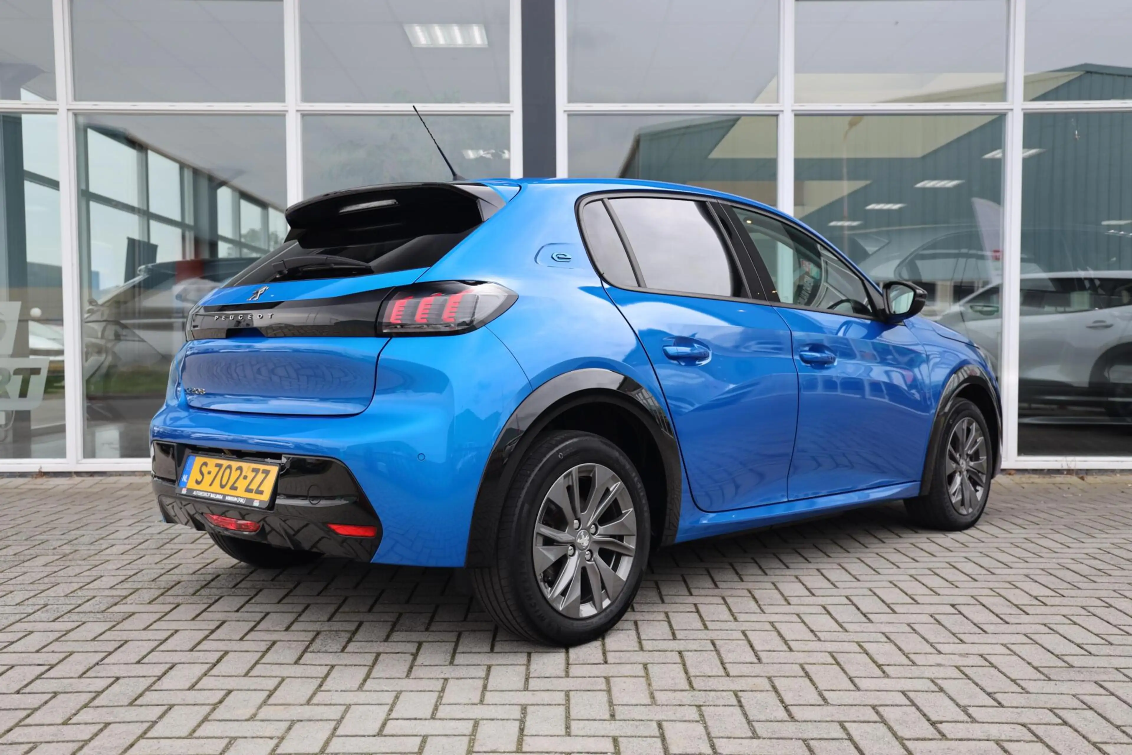 Peugeot e-208 EV Allure Pack 50 kWh|SOH 94%|Camera|Apple carplay — photo 3
