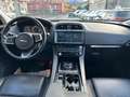 Jaguar F-Pace F-Pace 2.0 D 180 CV AWD aut. Prestige Schwarz - thumbnail 9
